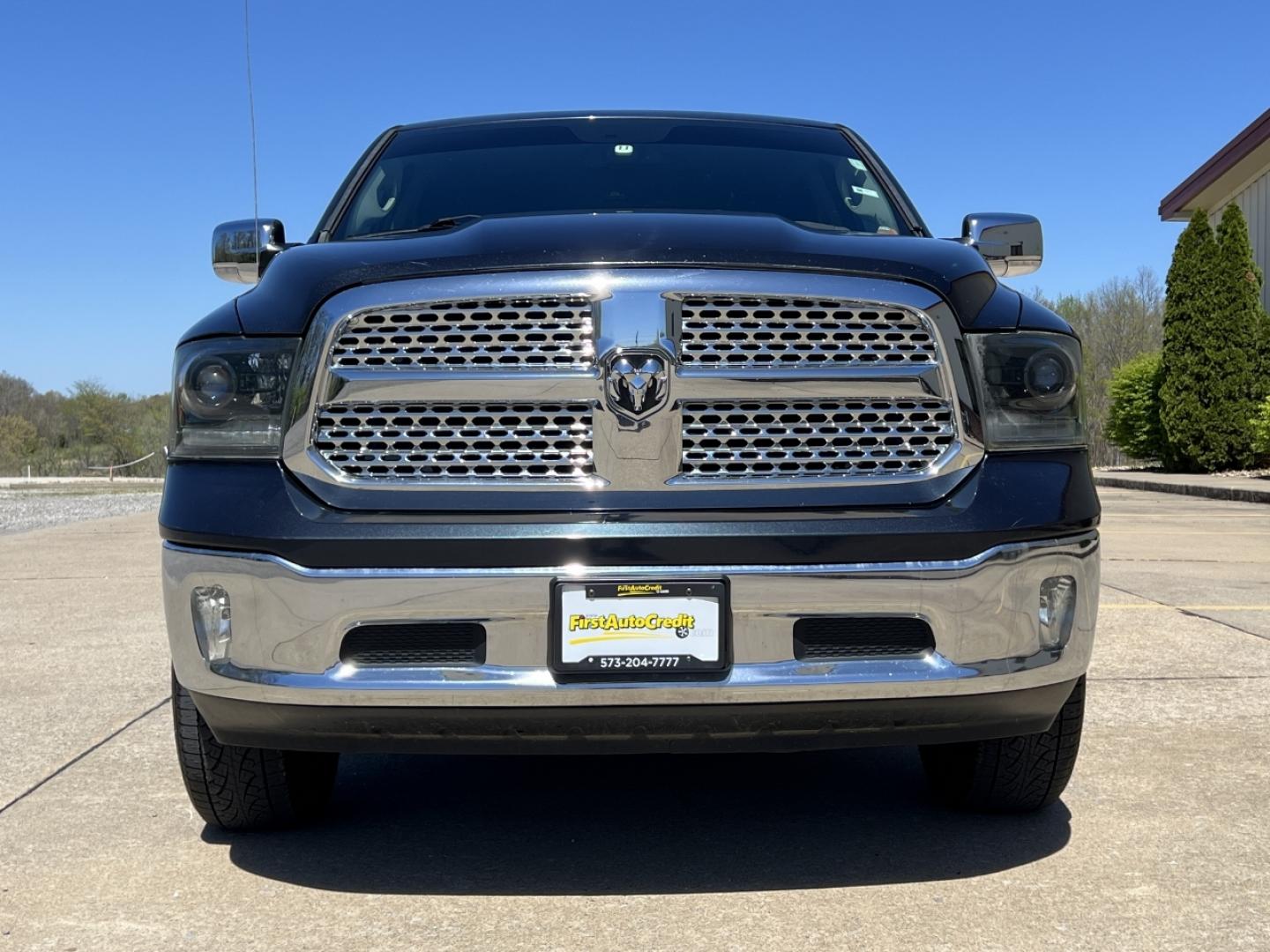2015 BLUE /Black Leather RAM 1500 Laramie Crew Cab SWB 4WD (1C6RR7NT1FS) with an 5.7L V8 HEMI engine, Automatic transmission, located at 2990 Old Orchard Rd., Jackson, MO, 63755, 37.354214, -89.612106 - 2015 Ram 1500 Laramie 191xxx miles 4x4 5.7L V8 HEMI Automatic Leather Power/Heated/Cooled Seats Heated Rear Seats Heated Steering Wheel Backup Camera Bluetooth Remote Start Cruise Power Windows/Locks/Mirrors We have financing available and we accept trades! Fill out a credit applicatio - Photo#14