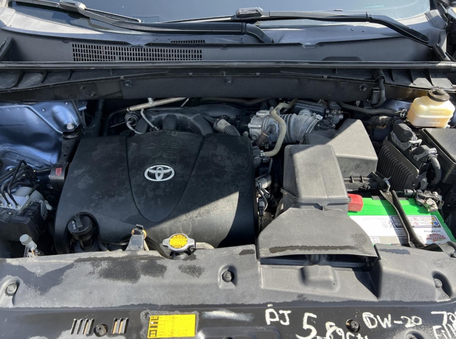 2017 BLUE /Tan Leather Toyota Highlander XLE AWD V6 (5TDJZRFH6HS) with an 3.5L V6 engine, Automatic transmission, located at 2990 Old Orchard Rd., Jackson, MO, 63755, 37.354214, -89.612106 - 2017 Toyota Highlander SE Local 1-Owner 140xxx miles All Wheel Drive 3.5L V6 Automatic Leather 3rd Row Navigation Power/Heated Seats Backup Camera Sunroof Bluetooth Cruise Power Windows/Locks/Mirrors We have financing available and we accept trades! Fill out a credit application on ou - Photo#37