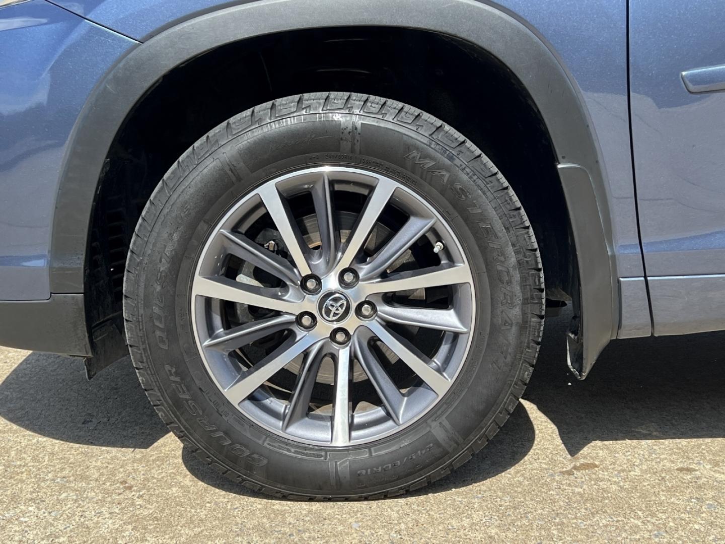 2017 BLUE /Tan Leather Toyota Highlander XLE AWD V6 (5TDJZRFH6HS) with an 3.5L V6 engine, Automatic transmission, located at 2990 Old Orchard Rd., Jackson, MO, 63755, 37.354214, -89.612106 - 2017 Toyota Highlander SE Local 1-Owner 140xxx miles All Wheel Drive 3.5L V6 Automatic Leather 3rd Row Navigation Power/Heated Seats Backup Camera Sunroof Bluetooth Cruise Power Windows/Locks/Mirrors We have financing available and we accept trades! Fill out a credit application on ou - Photo#38