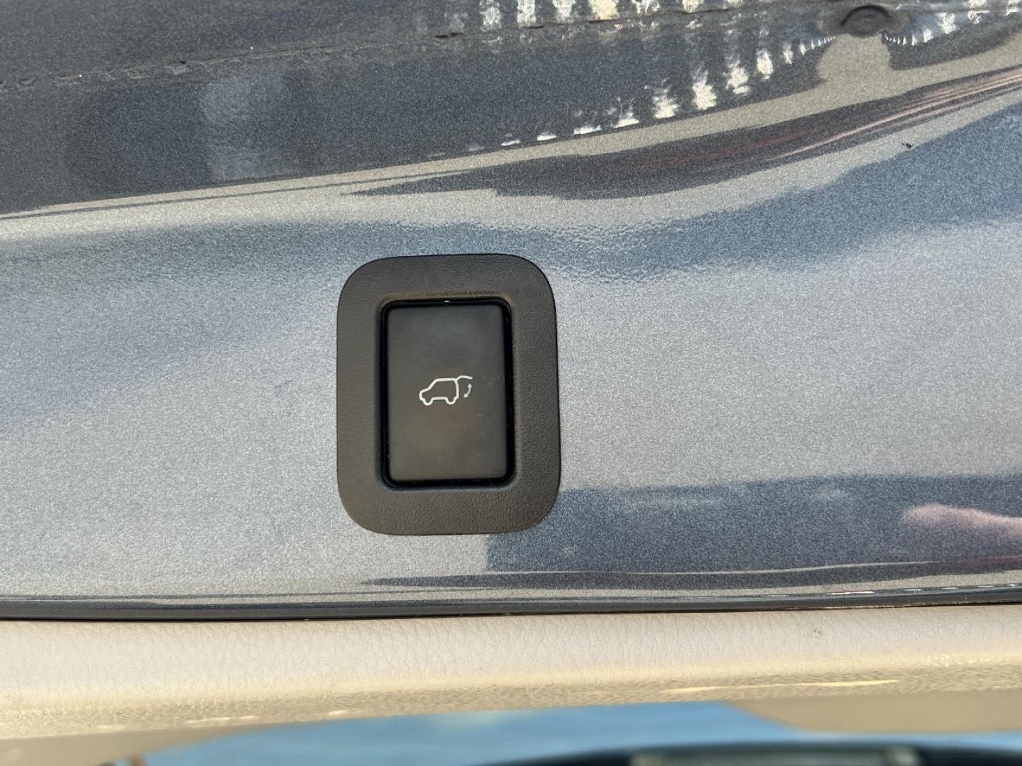 2017 BLUE /Tan Leather Toyota Highlander XLE AWD V6 (5TDJZRFH6HS) with an 3.5L V6 engine, Automatic transmission, located at 2990 Old Orchard Rd., Jackson, MO, 63755, 37.354214, -89.612106 - 2017 Toyota Highlander SE Local 1-Owner 140xxx miles All Wheel Drive 3.5L V6 Automatic Leather 3rd Row Navigation Power/Heated Seats Backup Camera Sunroof Bluetooth Cruise Power Windows/Locks/Mirrors We have financing available and we accept trades! Fill out a credit application on ou - Photo#22