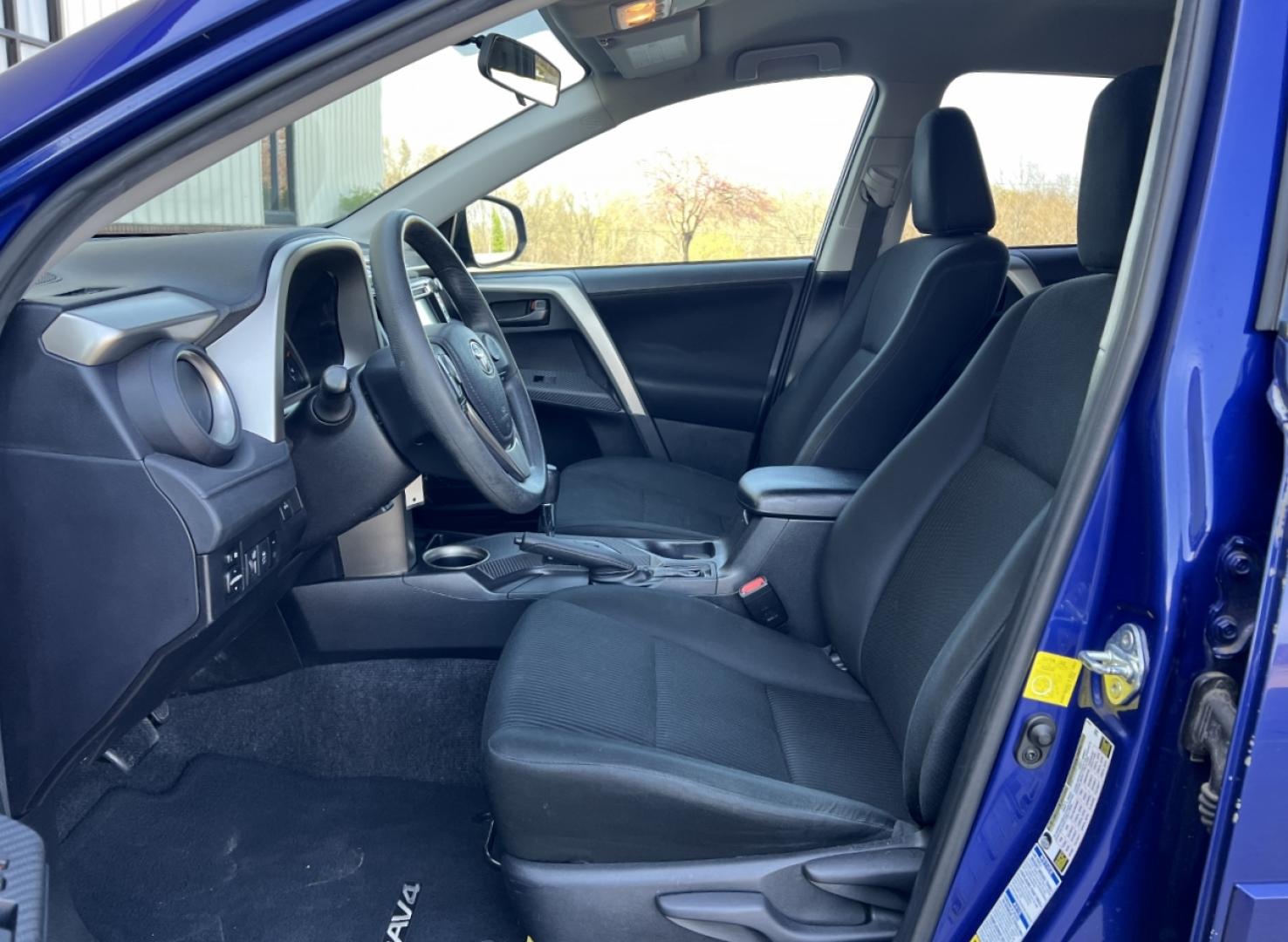 2015 BLUE /Black Cloth Toyota RAV4 LE AWD (2T3BFREV5FW) with an 2.5L 4 Cyl. engine, Automatic transmission, located at 2990 Old Orchard Rd., Jackson, MO, 63755, 37.354214, -89.612106 - 2015 Toyota RAV4 LE 153xxx miles All Wheel Drive 2.5L 4 Cyl. Automatic Backup Camera Bluetooth Cruise Power Windows/Locks/Mirrors We have financing available and we accept trades! Fill out a credit application on our website or come by today! If you have any questions, give us a call at (5 - Photo#11