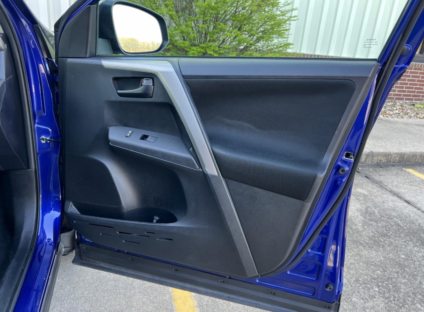 2015 BLUE /Black Cloth Toyota RAV4 LE AWD (2T3BFREV5FW) with an 2.5L 4 Cyl. engine, Automatic transmission, located at 2990 Old Orchard Rd., Jackson, MO, 63755, 37.354214, -89.612106 - 2015 Toyota RAV4 LE 153xxx miles All Wheel Drive 2.5L 4 Cyl. Automatic Backup Camera Bluetooth Cruise Power Windows/Locks/Mirrors We have financing available and we accept trades! Fill out a credit application on our website or come by today! If you have any questions, give us a call at (5 - Photo#12