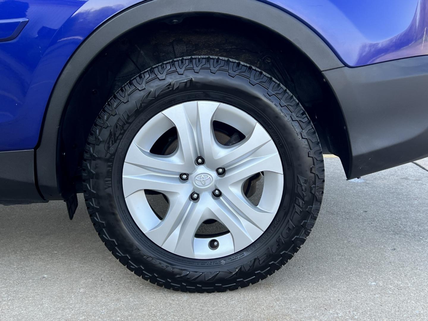 2015 BLUE /Black Cloth Toyota RAV4 LE AWD (2T3BFREV5FW) with an 2.5L 4 Cyl. engine, Automatic transmission, located at 2990 Old Orchard Rd., Jackson, MO, 63755, 37.354214, -89.612106 - 2015 Toyota RAV4 LE 153xxx miles All Wheel Drive 2.5L 4 Cyl. Automatic Backup Camera Bluetooth Cruise Power Windows/Locks/Mirrors We have financing available and we accept trades! Fill out a credit application on our website or come by today! If you have any questions, give us a call at (5 - Photo#32