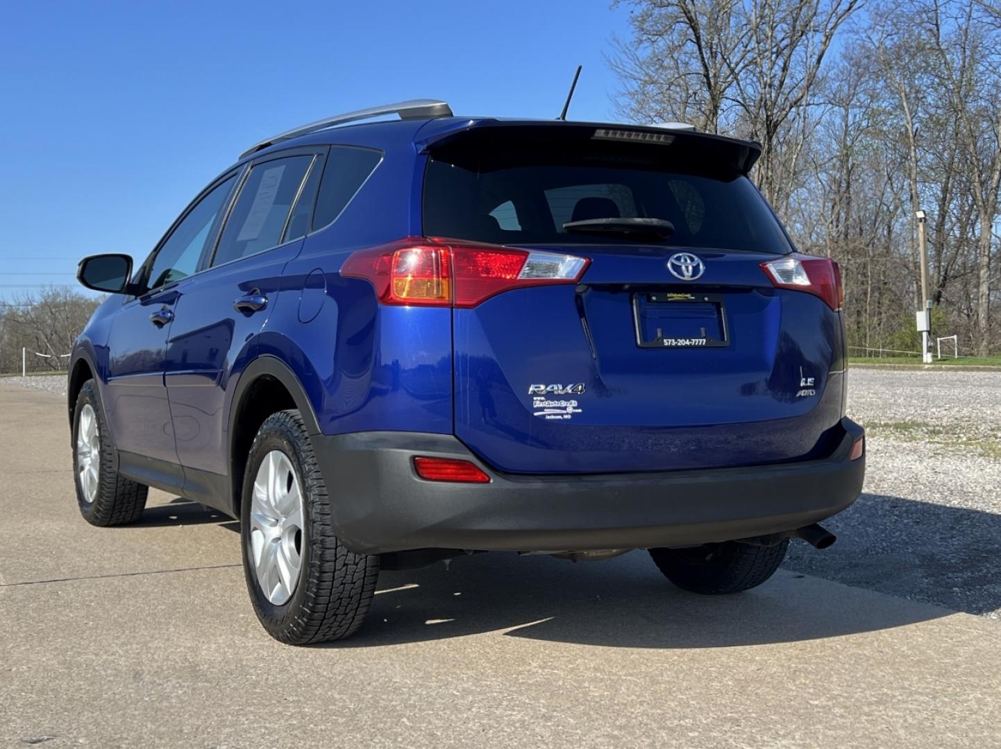 2015 BLUE /Black Cloth Toyota RAV4 LE AWD (2T3BFREV5FW) with an 2.5L 4 Cyl. engine, Automatic transmission, located at 2990 Old Orchard Rd., Jackson, MO, 63755, 37.354214, -89.612106 - 2015 Toyota RAV4 LE 153xxx miles All Wheel Drive 2.5L 4 Cyl. Automatic Backup Camera Bluetooth Cruise Power Windows/Locks/Mirrors We have financing available and we accept trades! Fill out a credit application on our website or come by today! If you have any questions, give us a call at (5 - Photo#7