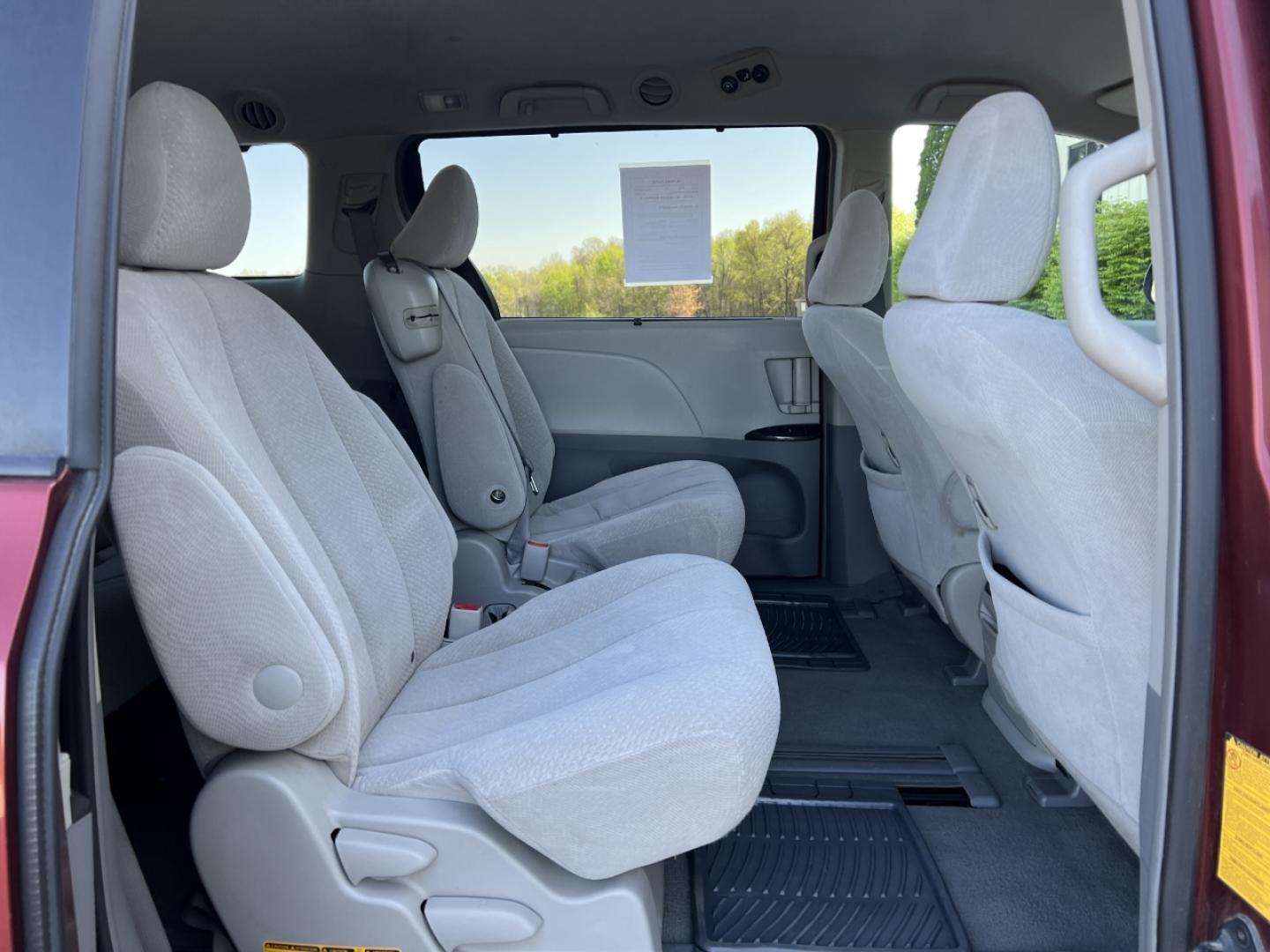 2011 MAROON /Gray Cloth Toyota Sienna LE 8-Pass V6 (5TDKK3DC4BS) with an 3.5L V6 engine, Automatic transmission, located at 2990 Old Orchard Rd., Jackson, MO, 63755, 37.354214, -89.612106 - 2011 Toyota Sienna LE Local 1-Owner 199xxx miles Front Wheel Drive 3.5L V6 Automatic 3rd Row Power Driver Seat Backup Camera Cruise Power Windows/Locks/Mirrors We have financing available and we accept trades! Fill out a credit application on our website or come by today! If you have any - Photo#16