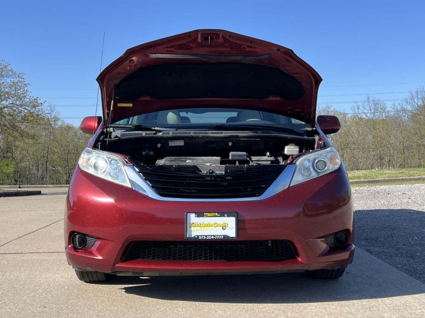2011 MAROON /Gray Cloth Toyota Sienna LE 8-Pass V6 (5TDKK3DC4BS) with an 3.5L V6 engine, Automatic transmission, located at 2990 Old Orchard Rd., Jackson, MO, 63755, 37.354214, -89.612106 - 2011 Toyota Sienna LE Local 1-Owner 199xxx miles Front Wheel Drive 3.5L V6 Automatic 3rd Row Power Driver Seat Backup Camera Cruise Power Windows/Locks/Mirrors We have financing available and we accept trades! Fill out a credit application on our website or come by today! If you have any - Photo#30