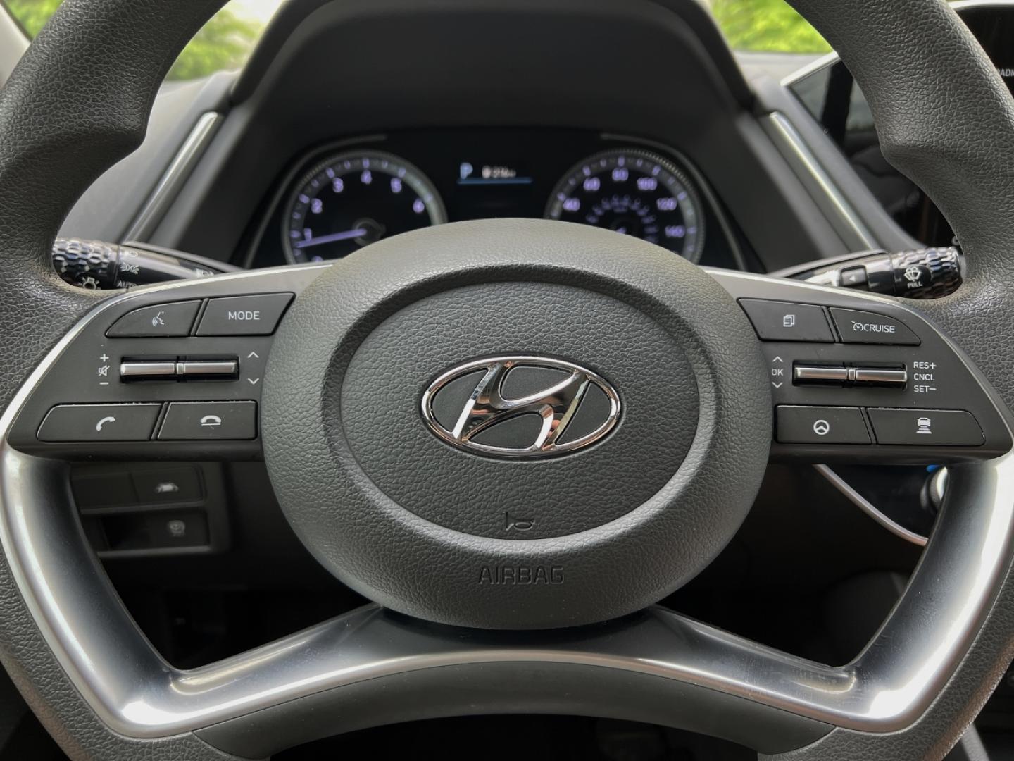 2022 GRAY /Gray Cloth Hyundai Sonata SEL (KMHL64JA1NA) with an 2.5L 4 Cyl. engine, Automatic transmission, located at 2990 Old Orchard Rd., Jackson, MO, 63755, 37.354214, -89.612106 - 2022 Hyundai Sonata SEL Local 1-Owner 75xxx miles Front Wheel Drive 2.5L 4 Cyl. Automatic Backup Camera Power Driver Seat Heated Seats Bluetooth Remote Start Cruise Power Windows/Locks/Mirrors We have financing available and we accept trades! Fill out a credit application on our website - Photo#21