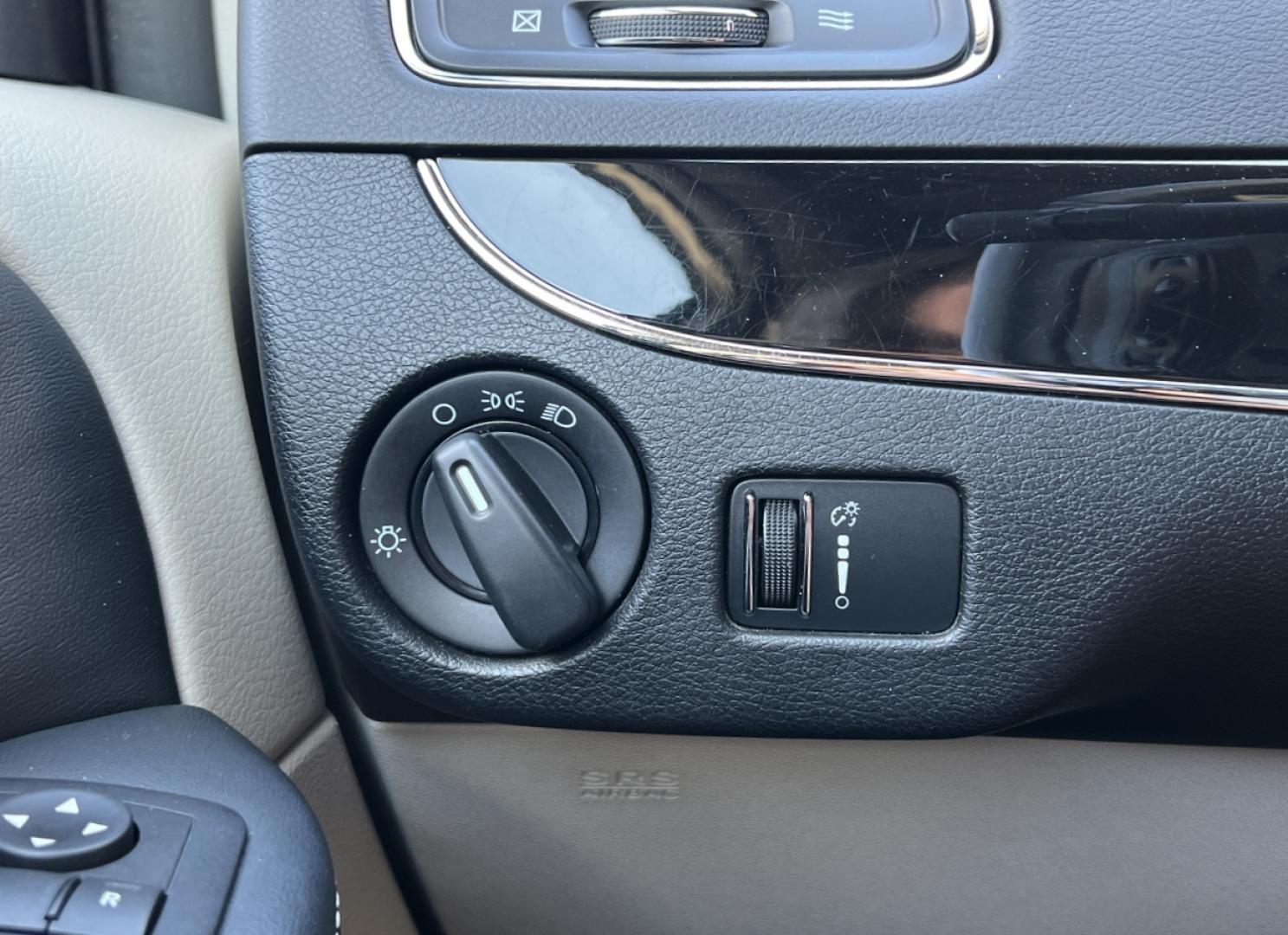 2015 GOLD /Black Cloth Dodge Grand Caravan SE (2C4RDGBG7FR) with an 3.6L V6 engine, Automatic transmission, located at 2990 Old Orchard Rd., Jackson, MO, 63755, 37.354214, -89.612106 - 2015 Dodge Grand Caravan SE Local 1-Owner Only 50xxx miles Front Wheel Drive 3.6L V6 Automatic 3rd Row Stow 'N Go Cruise Power Windows/Locks/Mirrors We have financing available and we accept trades! Fill out a credit application on our website or come by today! If you have any questions, - Photo#24