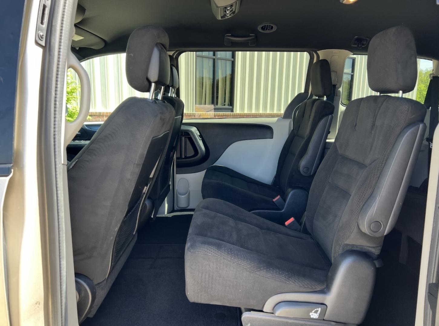 2015 GOLD /Black Cloth Dodge Grand Caravan SE (2C4RDGBG7FR) with an 3.6L V6 engine, Automatic transmission, located at 2990 Old Orchard Rd., Jackson, MO, 63755, 37.354214, -89.612106 - 2015 Dodge Grand Caravan SE Local 1-Owner Only 50xxx miles Front Wheel Drive 3.6L V6 Automatic 3rd Row Stow 'N Go Cruise Power Windows/Locks/Mirrors We have financing available and we accept trades! Fill out a credit application on our website or come by today! If you have any questions, - Photo#13