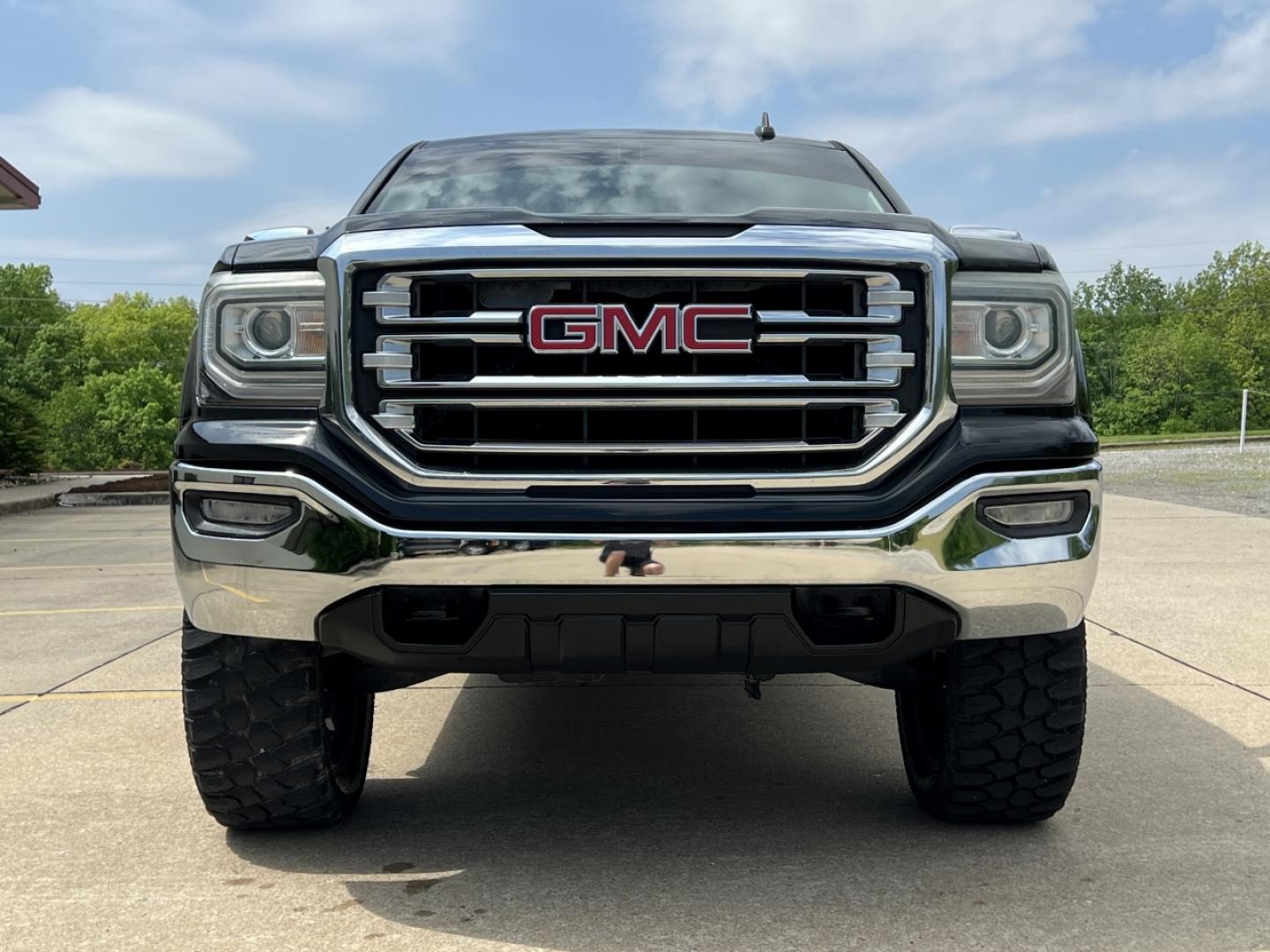 2016 BLACK /Black Leather GMC Sierra 1500 SLT Crew Cab 4WD (3GTU2NEC7GG) with an 5.3L V8 engine, Automatic transmission, located at 2990 Old Orchard Rd., Jackson, MO, 63755, 37.354214, -89.612106 - 2016 GMC Sierra 1500 SLT 131xxx miles 4x4 5.3L V8 Automatic Leather 22" Wheels Navigation Backup Camera Power/Heated/Cooled Seats Bluetooth Cruise Remote Start Power Windows/Locks/Mirrors We have financing available and we accept trades! Fill out a credit application on our website or - Photo#13