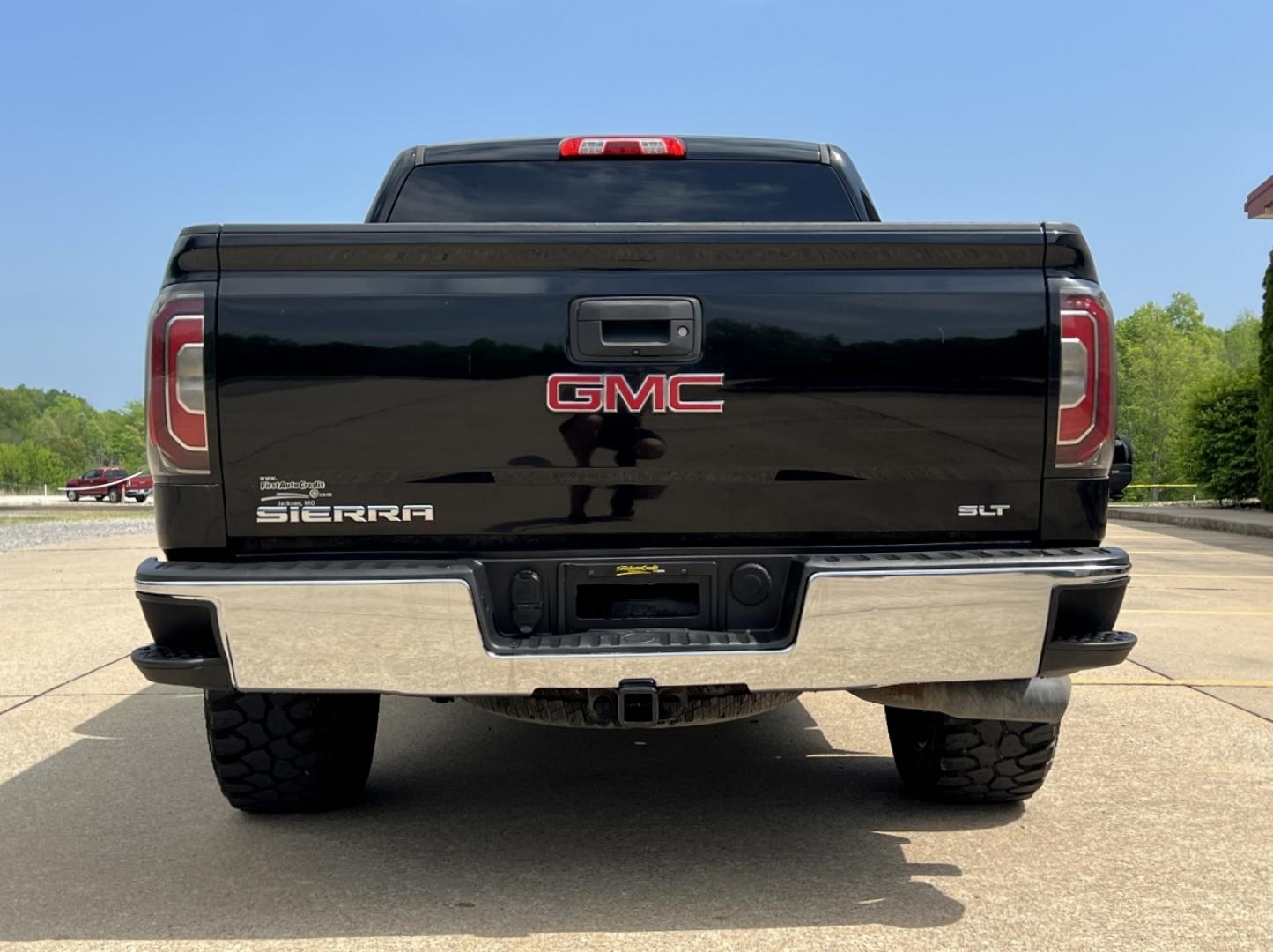 2016 BLACK /Black Leather GMC Sierra 1500 SLT Crew Cab 4WD (3GTU2NEC7GG) with an 5.3L V8 engine, Automatic transmission, located at 2990 Old Orchard Rd., Jackson, MO, 63755, 37.354214, -89.612106 - 2016 GMC Sierra 1500 SLT 131xxx miles 4x4 5.3L V8 Automatic Leather 22" Wheels Navigation Backup Camera Power/Heated/Cooled Seats Bluetooth Cruise Remote Start Power Windows/Locks/Mirrors We have financing available and we accept trades! Fill out a credit application on our website or - Photo#12
