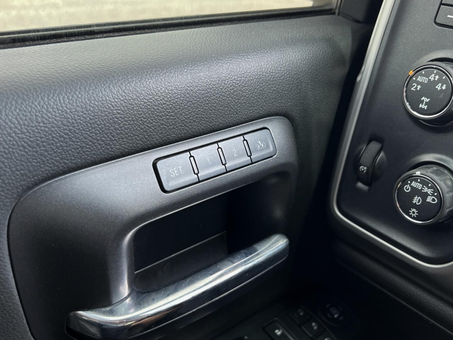 2016 BLACK /Black Leather GMC Sierra 1500 SLT Crew Cab 4WD (3GTU2NEC7GG) with an 5.3L V8 engine, Automatic transmission, located at 2990 Old Orchard Rd., Jackson, MO, 63755, 37.354214, -89.612106 - 2016 GMC Sierra 1500 SLT 131xxx miles 4x4 5.3L V8 Automatic Leather 22" Wheels Navigation Backup Camera Power/Heated/Cooled Seats Bluetooth Cruise Remote Start Power Windows/Locks/Mirrors We have financing available and we accept trades! Fill out a credit application on our website or - Photo#28