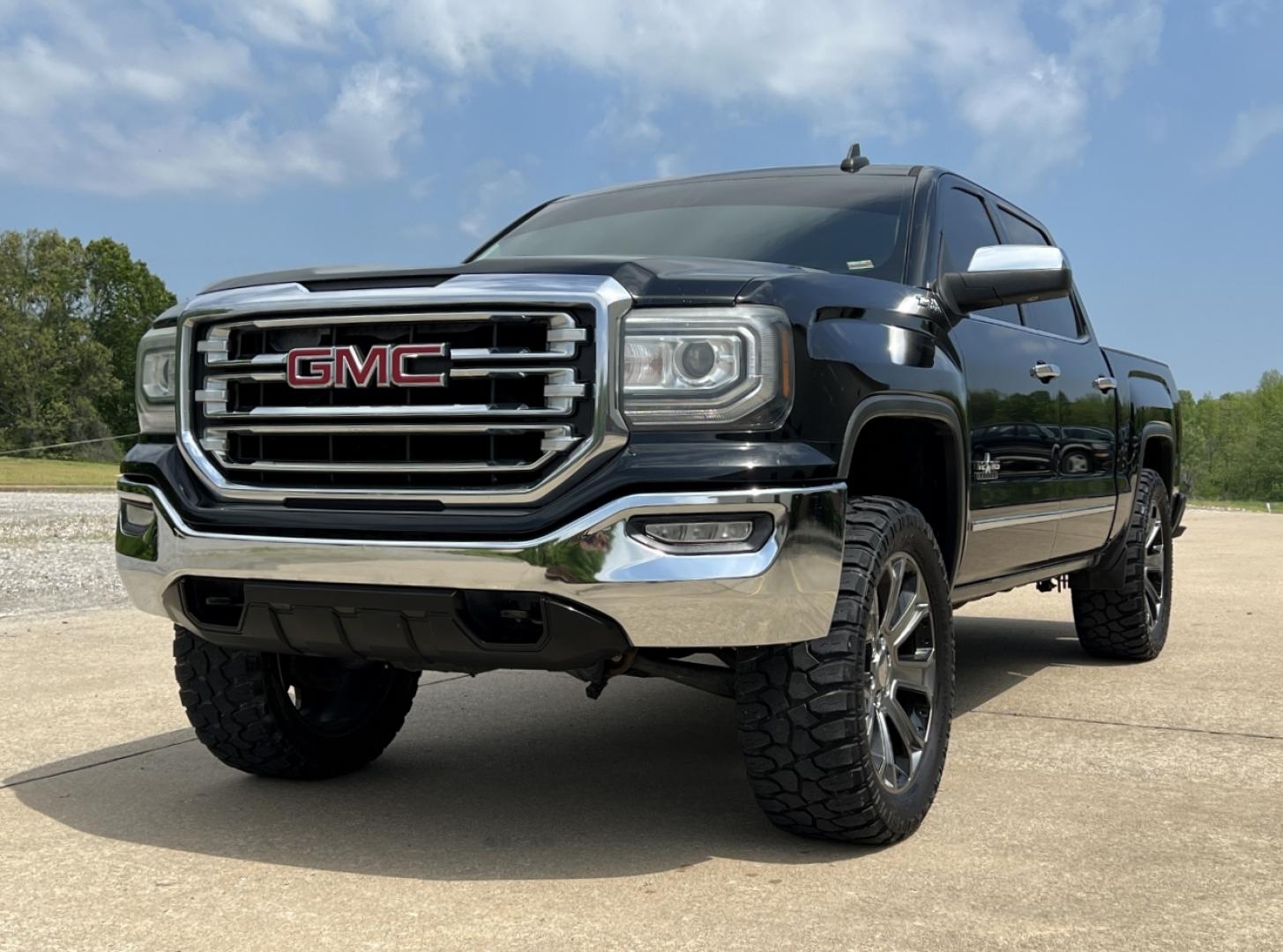 2016 BLACK /Black Leather GMC Sierra 1500 SLT Crew Cab 4WD (3GTU2NEC7GG) with an 5.3L V8 engine, Automatic transmission, located at 2990 Old Orchard Rd., Jackson, MO, 63755, 37.354214, -89.612106 - 2016 GMC Sierra 1500 SLT 131xxx miles 4x4 5.3L V8 Automatic Leather 22" Wheels Navigation Backup Camera Power/Heated/Cooled Seats Bluetooth Cruise Remote Start Power Windows/Locks/Mirrors We have financing available and we accept trades! Fill out a credit application on our website or - Photo#7
