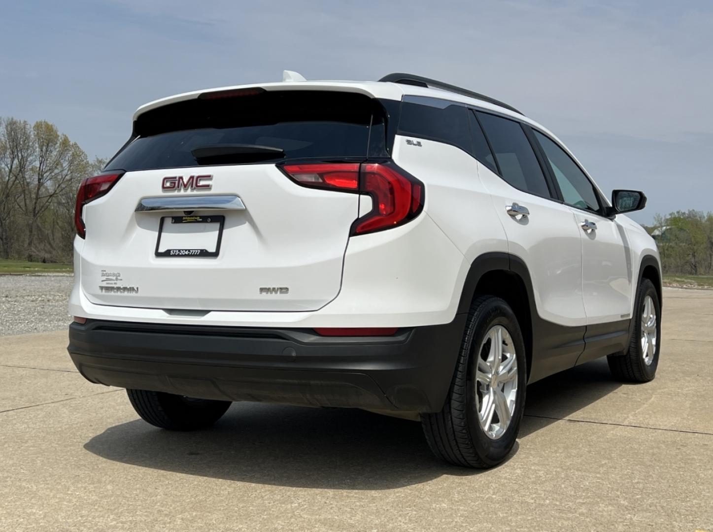 2021 WHITE /Gray Cloth GMC Terrain SLE AWD (3GKALTEV3ML) with an 1.5L 4 Cyl. TURBO engine, Automatic transmission, located at 2990 Old Orchard Rd., Jackson, MO, 63755, 37.354214, -89.612106 - 2021 GMC Terrain SLE 70xxx miles All Wheel Drive 1.5L 4 Cyl. Automatic Backup Camera Power Driver Seat Heated Seats Bluetooth Remote Start Cruise Power Windows/Locks/Mirrors We have financing available and we accept trades! Fill out a credit application on our website or come by today! - Photo#9