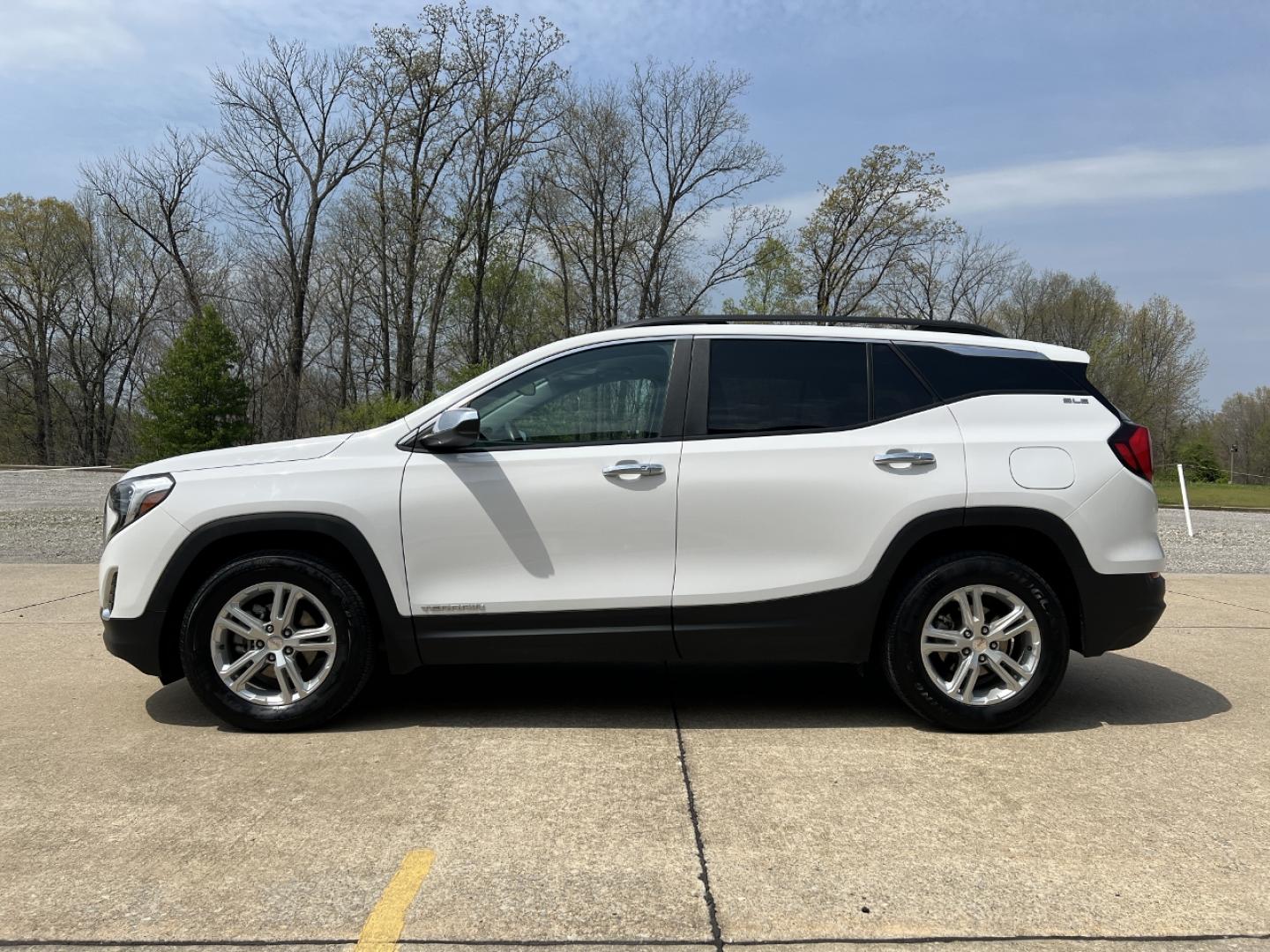 2021 WHITE /Gray Cloth GMC Terrain SLE AWD (3GKALTEV3ML) with an 1.5L 4 Cyl. TURBO engine, Automatic transmission, located at 2990 Old Orchard Rd., Jackson, MO, 63755, 37.354214, -89.612106 - 2021 GMC Terrain SLE 70xxx miles All Wheel Drive 1.5L 4 Cyl. Automatic Backup Camera Power Driver Seat Heated Seats Bluetooth Remote Start Cruise Power Windows/Locks/Mirrors We have financing available and we accept trades! Fill out a credit application on our website or come by today! - Photo#7