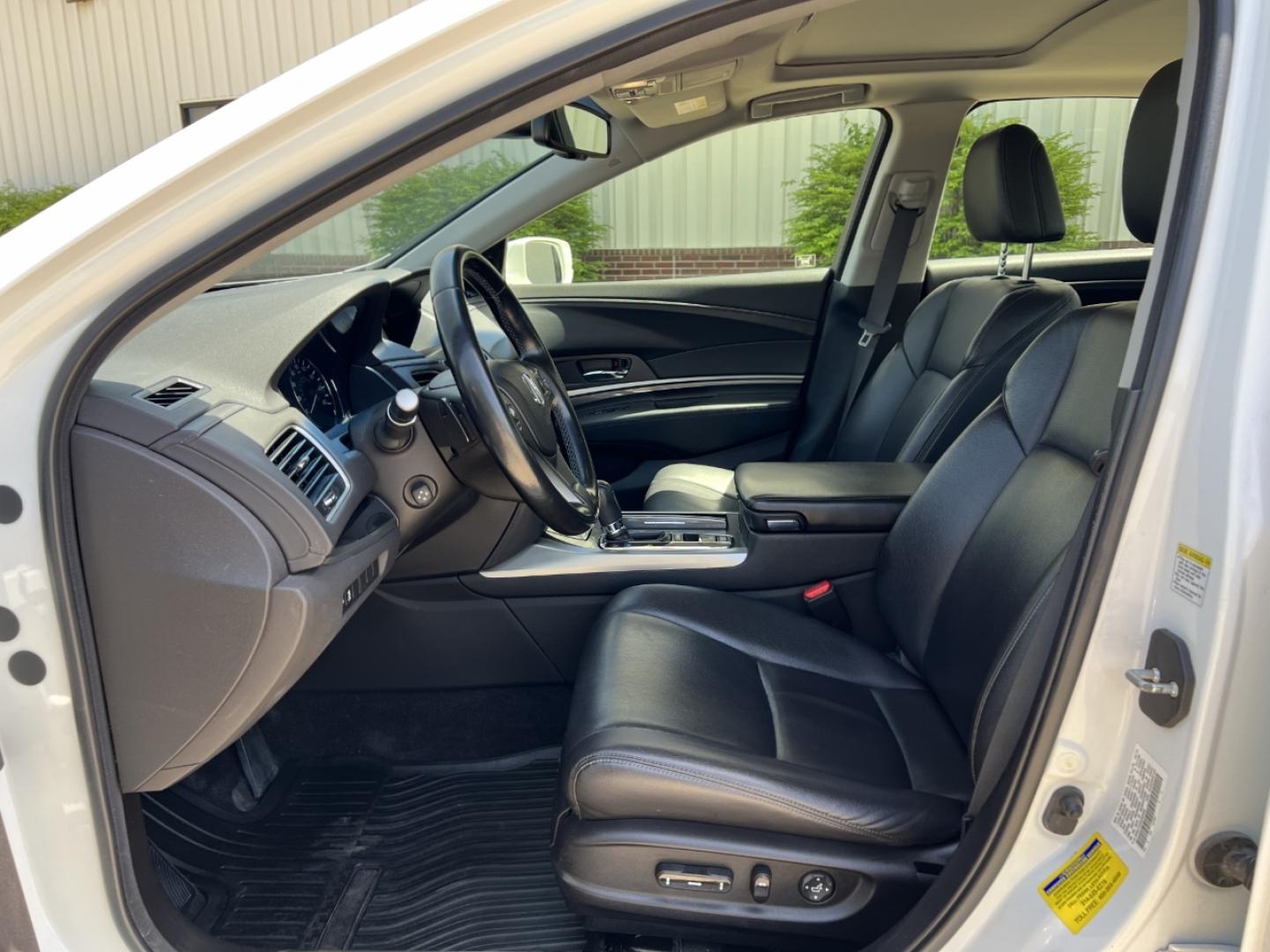 2014 WHITE /Black Leather Acura RLX (JH4KC1F32EC) with an 3.5L V6 engine, Automatic transmission, located at 2990 Old Orchard Rd., Jackson, MO, 63755, 37.354214, -89.612106 - *** SALVAGE TITLE *** 2014 Acura RLX 260xxx miles Front Wheel Drive 3.5L V6 Automatic Leather Navigation Power/Heated Seats Backup Camera Sunroof Bluetooth Cruise Power Windows/Locks/Mirrors We have financing available and we accept trades! Fill out a credit application on our websit - Photo#15