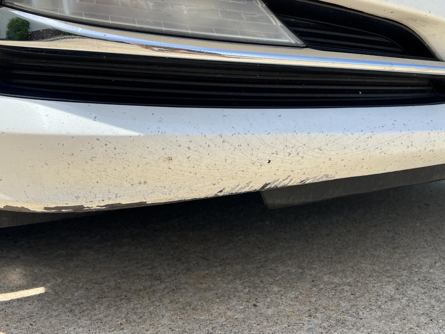 2014 WHITE /Black Leather Acura RLX (JH4KC1F32EC) with an 3.5L V6 engine, Automatic transmission, located at 2990 Old Orchard Rd., Jackson, MO, 63755, 37.354214, -89.612106 - *** SALVAGE TITLE *** 2014 Acura RLX 260xxx miles Front Wheel Drive 3.5L V6 Automatic Leather Navigation Power/Heated Seats Backup Camera Sunroof Bluetooth Cruise Power Windows/Locks/Mirrors We have financing available and we accept trades! Fill out a credit application on our websit - Photo#42