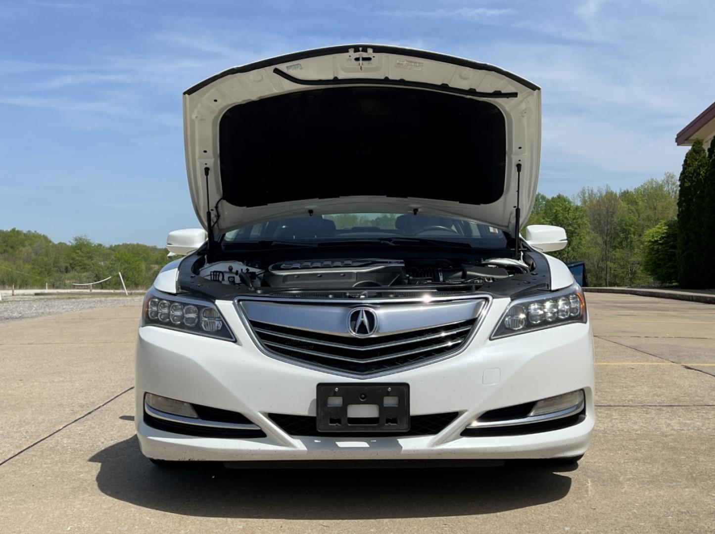2014 WHITE /Black Leather Acura RLX (JH4KC1F32EC) with an 3.5L V6 engine, Automatic transmission, located at 2990 Old Orchard Rd., Jackson, MO, 63755, 37.354214, -89.612106 - *** SALVAGE TITLE *** 2014 Acura RLX 260xxx miles Front Wheel Drive 3.5L V6 Automatic Leather Navigation Power/Heated Seats Backup Camera Sunroof Bluetooth Cruise Power Windows/Locks/Mirrors We have financing available and we accept trades! Fill out a credit application on our websit - Photo#35