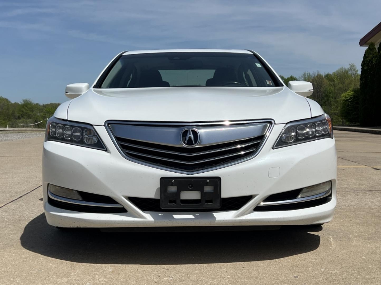 2014 WHITE /Black Leather Acura RLX (JH4KC1F32EC) with an 3.5L V6 engine, Automatic transmission, located at 2990 Old Orchard Rd., Jackson, MO, 63755, 37.354214, -89.612106 - *** SALVAGE TITLE *** 2014 Acura RLX 260xxx miles Front Wheel Drive 3.5L V6 Automatic Leather Navigation Power/Heated Seats Backup Camera Sunroof Bluetooth Cruise Power Windows/Locks/Mirrors We have financing available and we accept trades! Fill out a credit application on our websit - Photo#13