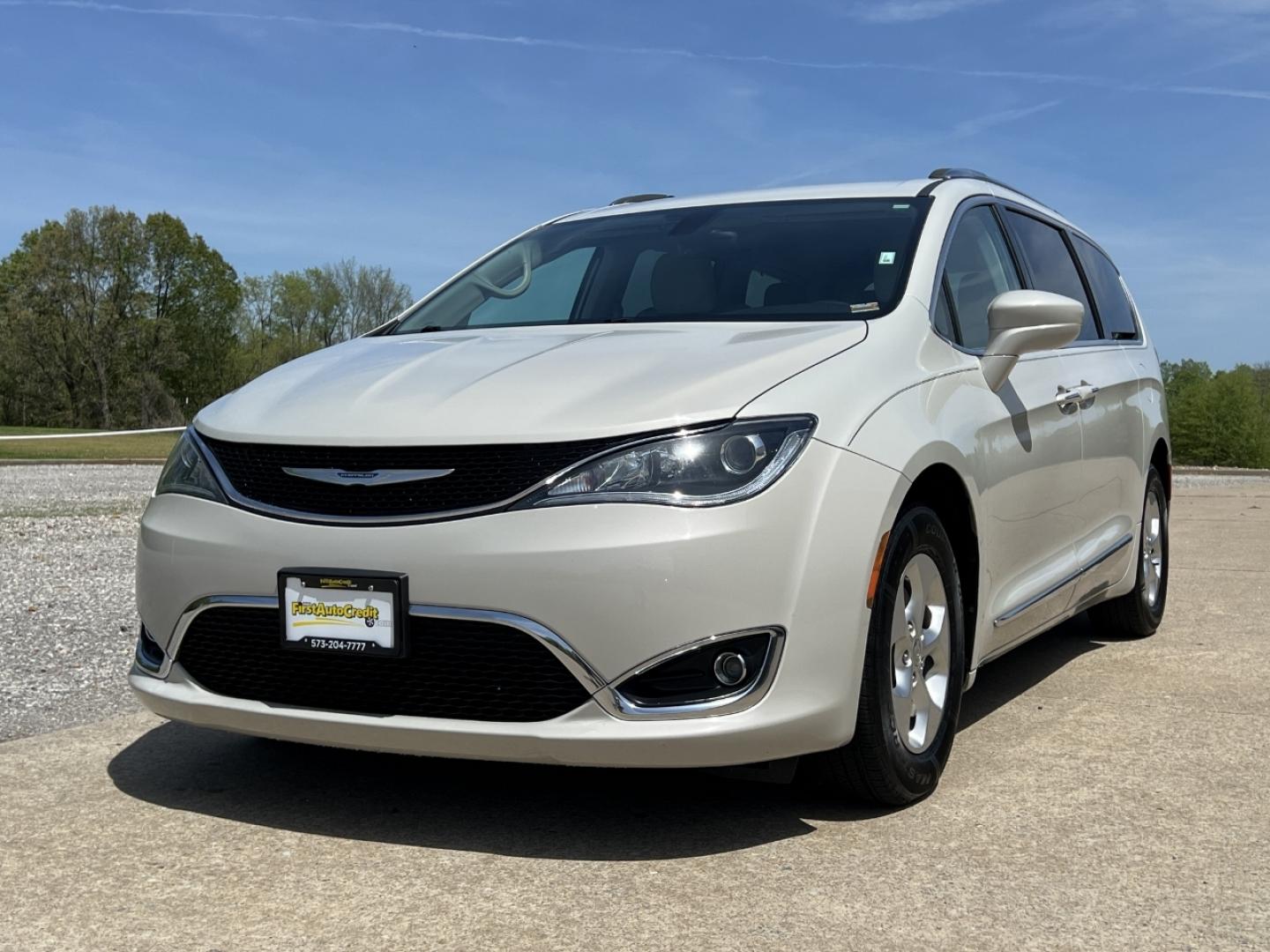 2017 TAN /Tan Leather Chrysler Pacifica Touring-L Plus (2C4RC1EG3HR) with an 3.6L V6 engine, Automatic transmission, located at 2990 Old Orchard Rd., Jackson, MO, 63755, 37.354214, -89.612106 - 2017 Chrysler Pacifica Touring-L Plus 111xxx miles Front Wheel Drive 3.6L V6 Automatic Leather 3rd Row Stow 'N Go Navigation Rear Entertainment Backup Camera Power/Heated Seats Heated Rear Seats Heated Steering Wheel Bluetooth Remote Start Cruise Power Windows/Locks/Mirrors We have - Photo#9