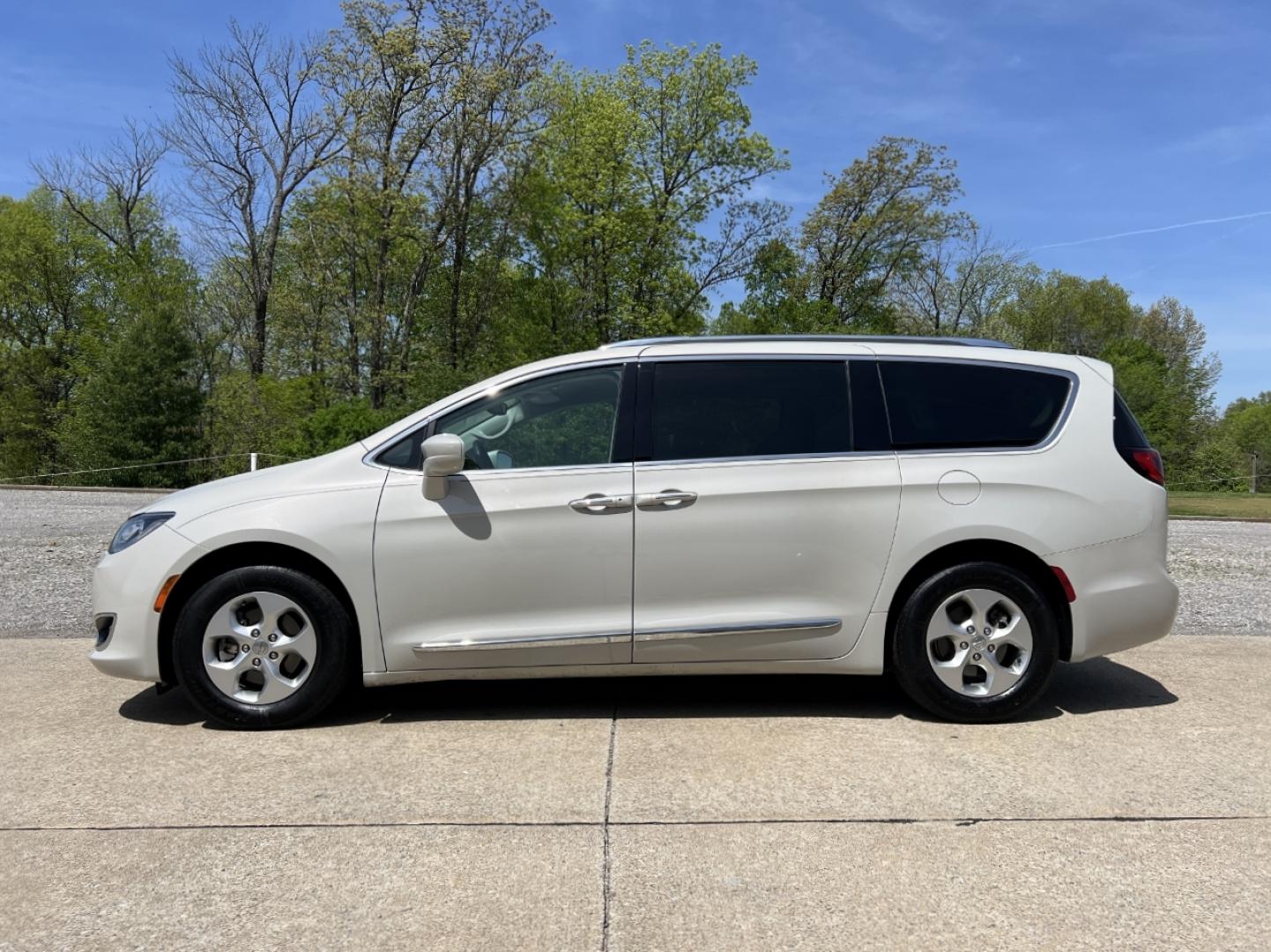 2017 TAN /Tan Leather Chrysler Pacifica Touring-L Plus (2C4RC1EG3HR) with an 3.6L V6 engine, Automatic transmission, located at 2990 Old Orchard Rd., Jackson, MO, 63755, 37.354214, -89.612106 - 2017 Chrysler Pacifica Touring-L Plus 111xxx miles Front Wheel Drive 3.6L V6 Automatic Leather 3rd Row Stow 'N Go Navigation Rear Entertainment Backup Camera Power/Heated Seats Heated Rear Seats Heated Steering Wheel Bluetooth Remote Start Cruise Power Windows/Locks/Mirrors We have - Photo#10