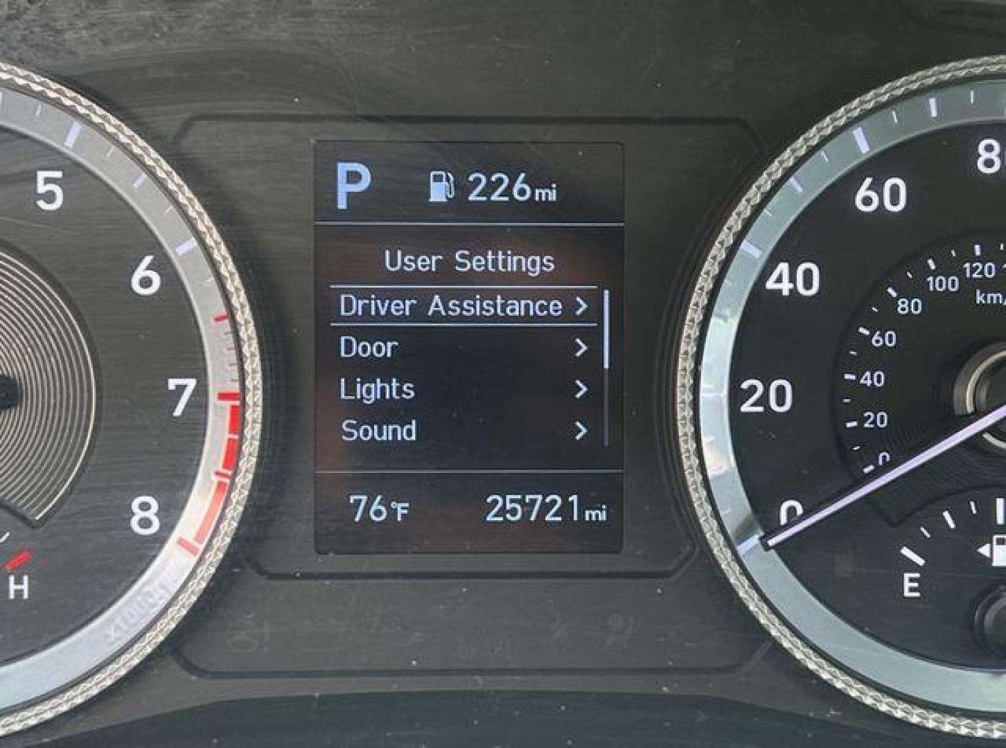 2020 BLACK /Gray Cloth HYUNDAI SONATA SE (5NPEG4JA3LH) with an 2.5L 4 Cyl. engine, Automatic transmission, located at 2990 Old Orchard Rd., Jackson, MO, 63755, 37.354214, -89.612106 - 2020 Hyundai Sonata SE Only 25xxx miles Front Wheel Drive 2.5L 4 Cyl. Automatic Backup Camera Bluetooth Cruise Power Windows/Locks/Mirrors We have financing available and we accept trades! Fill out a credit application on our website or come by today! If you have any questions, give us a c - Photo#1