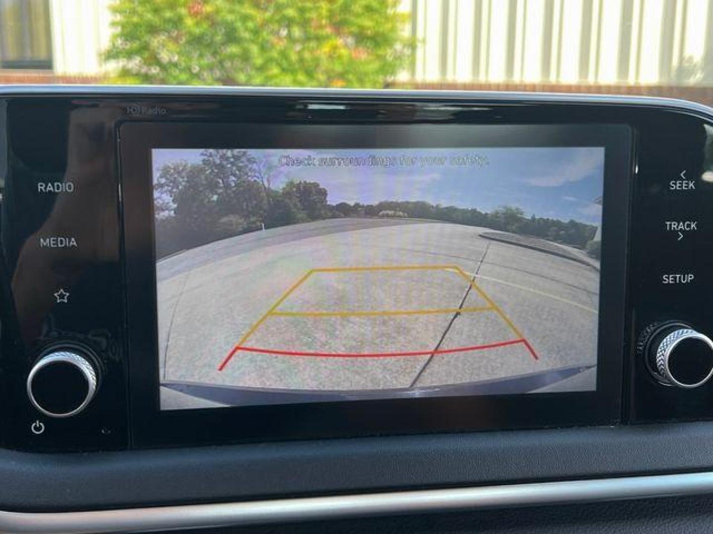 2020 BLACK /Gray Cloth HYUNDAI SONATA SE (5NPEG4JA3LH) with an 2.5L 4 Cyl. engine, Automatic transmission, located at 2990 Old Orchard Rd., Jackson, MO, 63755, 37.354214, -89.612106 - 2020 Hyundai Sonata SE Only 25xxx miles Front Wheel Drive 2.5L 4 Cyl. Automatic Backup Camera Bluetooth Cruise Power Windows/Locks/Mirrors We have financing available and we accept trades! Fill out a credit application on our website or come by today! If you have any questions, give us a c - Photo#2