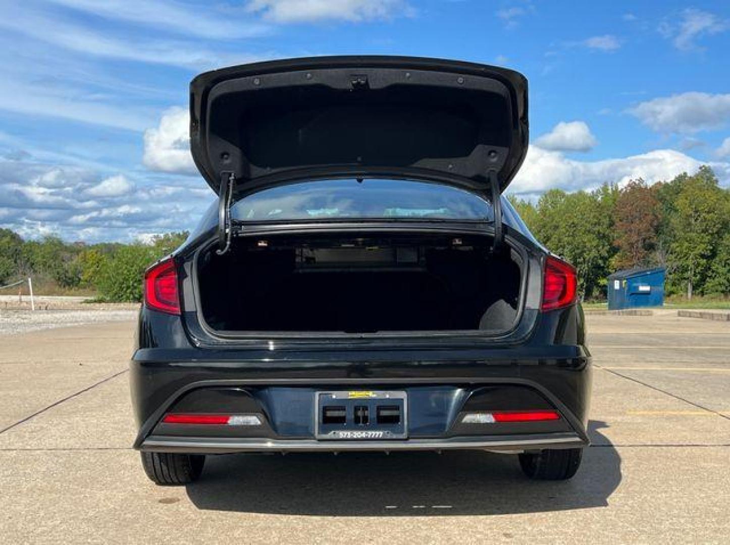 2020 BLACK /Gray Cloth HYUNDAI SONATA SE (5NPEG4JA3LH) with an 2.5L 4 Cyl. engine, Automatic transmission, located at 2990 Old Orchard Rd., Jackson, MO, 63755, 37.354214, -89.612106 - 2020 Hyundai Sonata SE Only 25xxx miles Front Wheel Drive 2.5L 4 Cyl. Automatic Backup Camera Bluetooth Cruise Power Windows/Locks/Mirrors We have financing available and we accept trades! Fill out a credit application on our website or come by today! If you have any questions, give us a c - Photo#16