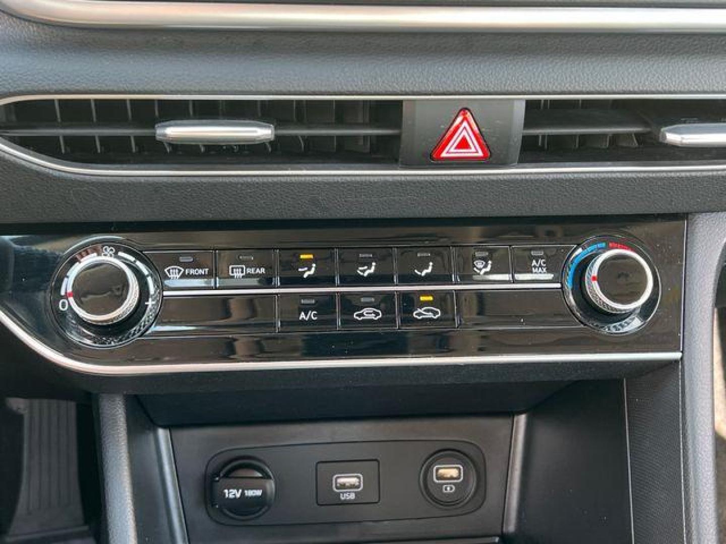 2020 BLACK /Gray Cloth HYUNDAI SONATA SE (5NPEG4JA3LH) with an 2.5L 4 Cyl. engine, Automatic transmission, located at 2990 Old Orchard Rd., Jackson, MO, 63755, 37.354214, -89.612106 - 2020 Hyundai Sonata SE Only 25xxx miles Front Wheel Drive 2.5L 4 Cyl. Automatic Backup Camera Bluetooth Cruise Power Windows/Locks/Mirrors We have financing available and we accept trades! Fill out a credit application on our website or come by today! If you have any questions, give us a c - Photo#23