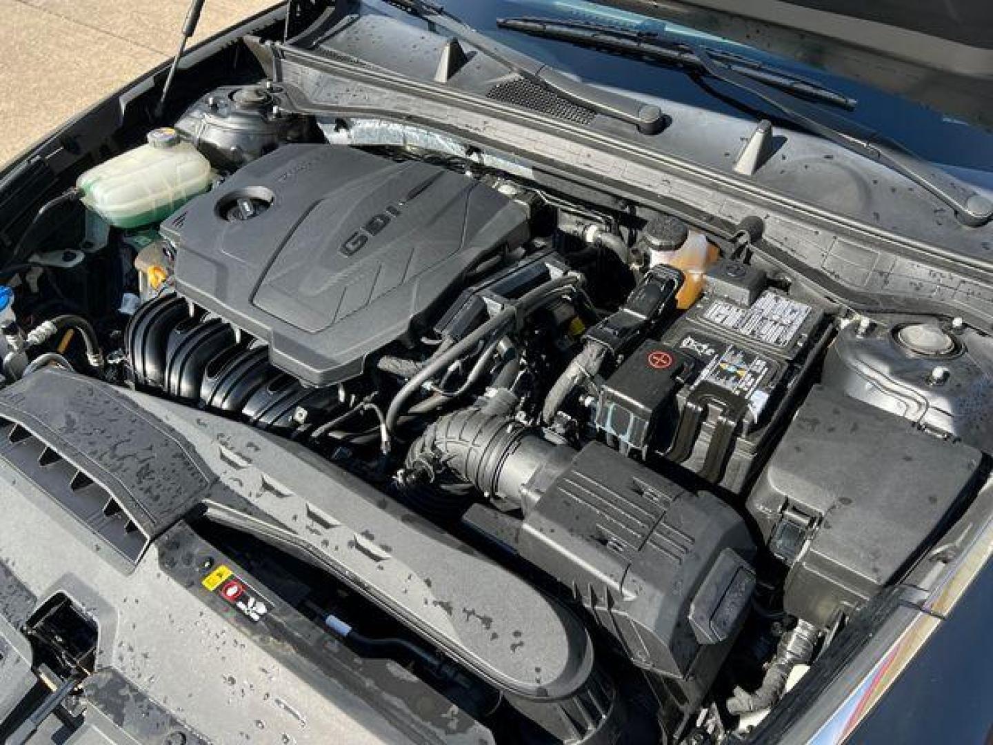 2020 BLACK /Gray Cloth HYUNDAI SONATA SE (5NPEG4JA3LH) with an 2.5L 4 Cyl. engine, Automatic transmission, located at 2990 Old Orchard Rd., Jackson, MO, 63755, 37.354214, -89.612106 - 2020 Hyundai Sonata SE Only 25xxx miles Front Wheel Drive 2.5L 4 Cyl. Automatic Backup Camera Bluetooth Cruise Power Windows/Locks/Mirrors We have financing available and we accept trades! Fill out a credit application on our website or come by today! If you have any questions, give us a c - Photo#28