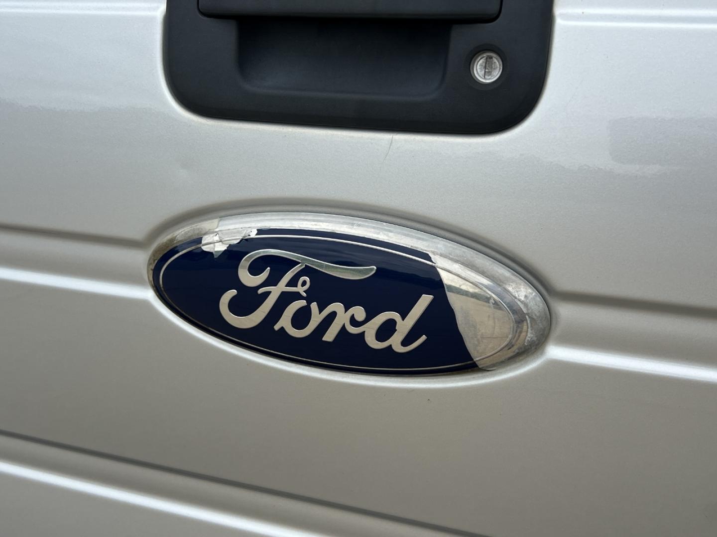 2012 SILVER /Gray Vinyl Ford F-150 XL SuperCab 4WD (1FTFX1ET4CF) with an 3.5L V6 TURBO engine, Automatic transmission, located at 506 S. Kingshighway, Cape Girardeau, MO, 63703, (573) 235-5000, 37.294994, -89.556206 - 2012 Ford F-150 XL 163xxx miles 4x4 3.5L V6 Automatic New Tires Backup Camera Bluetooth Cruise Power Windows/Locks/Mirrors We have financing available and we accept trades! Fill out a credit application on our website or come by today! If you have any questions, give us a call at (573) 23 - Photo#47