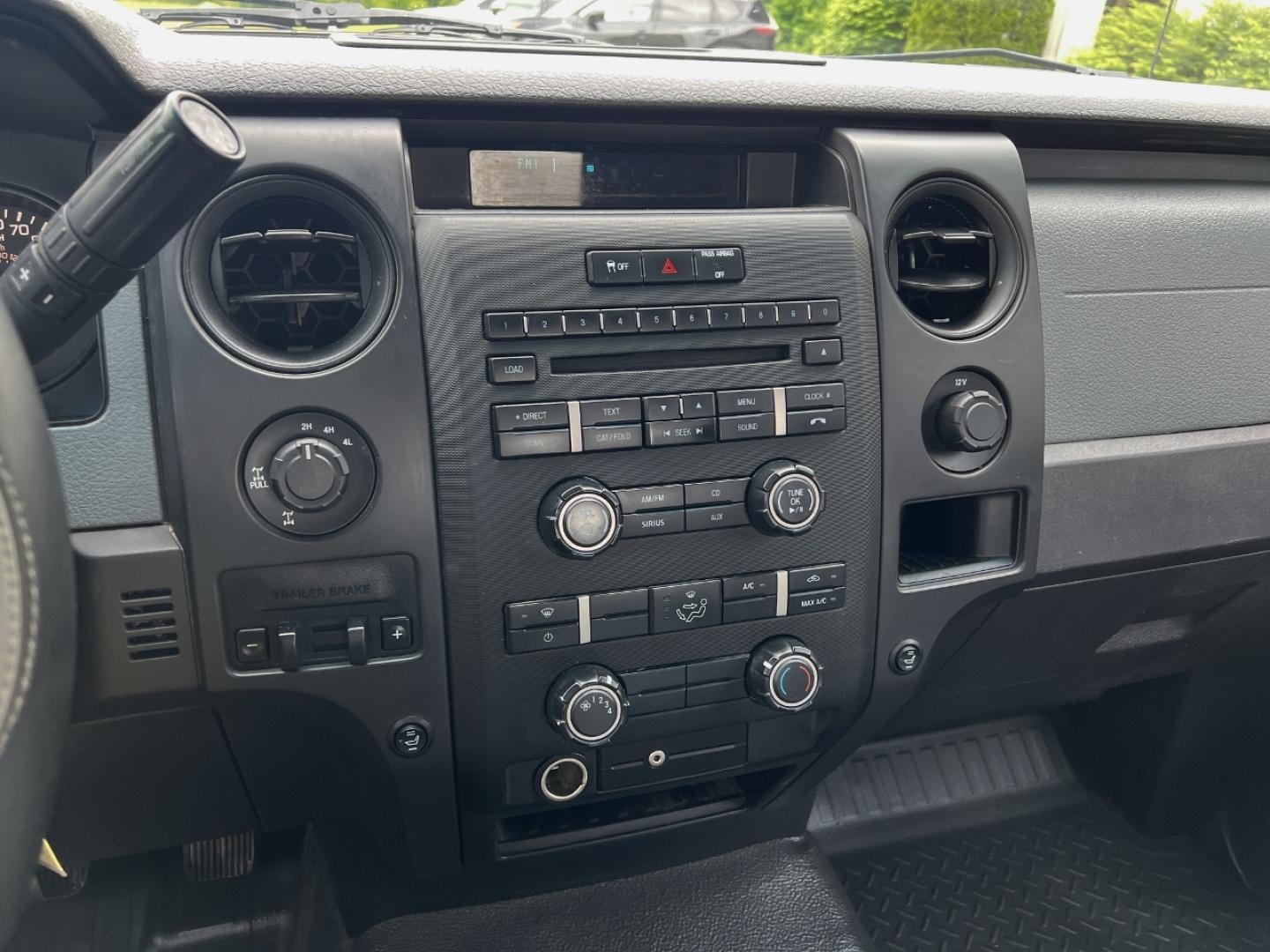 2012 SILVER /Gray Vinyl Ford F-150 XL SuperCab 4WD (1FTFX1ET4CF) with an 3.5L V6 TURBO engine, Automatic transmission, located at 506 S. Kingshighway, Cape Girardeau, MO, 63703, (573) 235-5000, 37.294994, -89.556206 - 2012 Ford F-150 XL 163xxx miles 4x4 3.5L V6 Automatic New Tires Backup Camera Bluetooth Cruise Power Windows/Locks/Mirrors We have financing available and we accept trades! Fill out a credit application on our website or come by today! If you have any questions, give us a call at (573) 23 - Photo#25