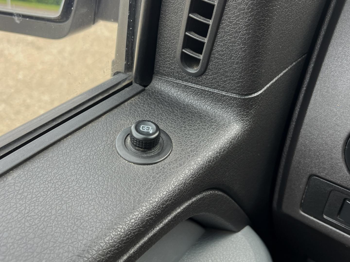 2012 SILVER /Gray Vinyl Ford F-150 XL SuperCab 4WD (1FTFX1ET4CF) with an 3.5L V6 TURBO engine, Automatic transmission, located at 506 S. Kingshighway, Cape Girardeau, MO, 63703, (573) 235-5000, 37.294994, -89.556206 - 2012 Ford F-150 XL 163xxx miles 4x4 3.5L V6 Automatic New Tires Backup Camera Bluetooth Cruise Power Windows/Locks/Mirrors We have financing available and we accept trades! Fill out a credit application on our website or come by today! If you have any questions, give us a call at (573) 23 - Photo#29