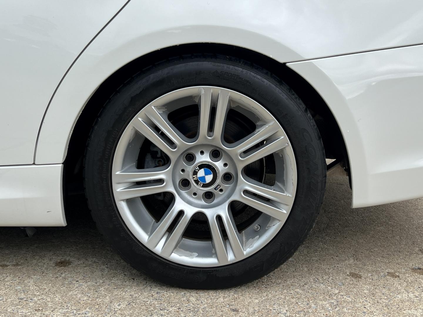 2010 WHITE /Tan Leather BMW 3-Series 328i (WBAPH7C53AE) with an 3.0L 6 Cyl. engine, Automatic transmission, located at 506 S. Kingshighway, Cape Girardeau, MO, 63703, (573) 235-5000, 37.294994, -89.556206 - 2010 BMW 3 Series 328i Only 95xxx miles Rear Wheel Drive 3.0L I6 Automatic Leather Navigation Power/Heated Seats Sunroof Cruise Power Windows/Locks/Mirrors We have financing available and we accept trades! Fill out a credit application on our website or come by today! If you have any que - Photo#33