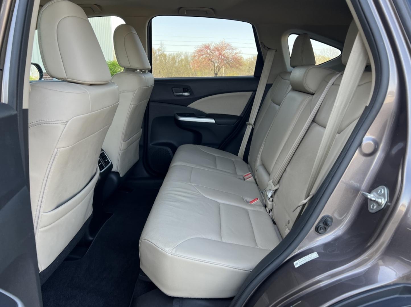 2015 BROWN /Tan Leather Honda CR-V EX-L 4WD (5J6RM4H74FL) with an 2.4L 4 Cyl. engine, Continuously Variable Transmission transmission, located at 2990 Old Orchard Rd., Jackson, MO, 63755, 37.354214, -89.612106 - 2015 Honda CR-V EX-L Local 1-Owner 186xxx miles All Wheel Drive 2.4L 4 Cyl. Automatic Leather Backup Camera Power Driver Seat Heated Seats Sunroof Cruise Power Windows/Locks/Mirrors We have financing available and we accept trades! Fill out a credit application on our website or come by - Photo#18