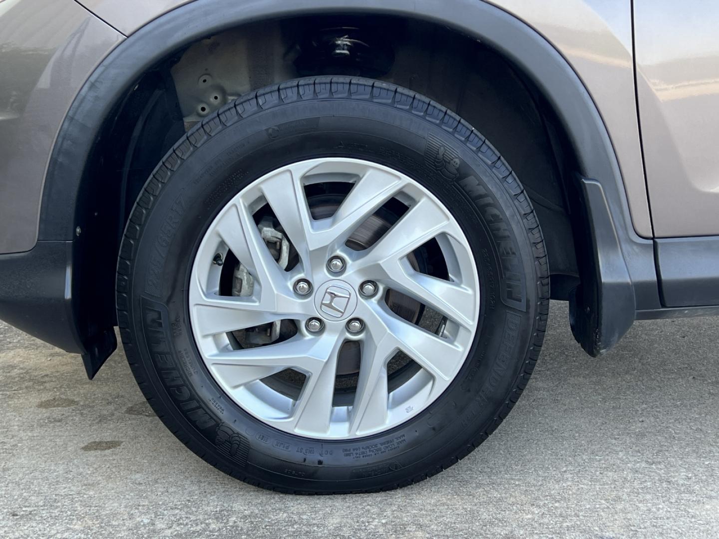 2015 BROWN /Tan Leather Honda CR-V EX-L 4WD (5J6RM4H74FL) with an 2.4L 4 Cyl. engine, Continuously Variable Transmission transmission, located at 2990 Old Orchard Rd., Jackson, MO, 63755, 37.354214, -89.612106 - 2015 Honda CR-V EX-L Local 1-Owner 186xxx miles All Wheel Drive 2.4L 4 Cyl. Automatic Leather Backup Camera Power Driver Seat Heated Seats Sunroof Cruise Power Windows/Locks/Mirrors We have financing available and we accept trades! Fill out a credit application on our website or come by - Photo#34