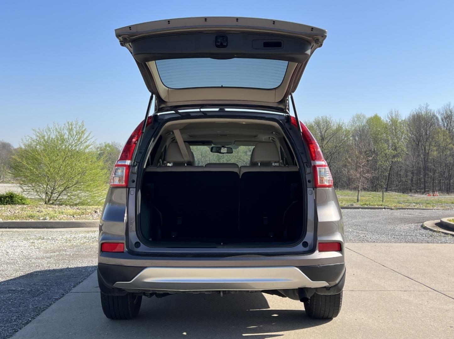 2015 BROWN /Tan Leather Honda CR-V EX-L 4WD (5J6RM4H74FL) with an 2.4L 4 Cyl. engine, Continuously Variable Transmission transmission, located at 2990 Old Orchard Rd., Jackson, MO, 63755, 37.354214, -89.612106 - 2015 Honda CR-V EX-L Local 1-Owner 186xxx miles All Wheel Drive 2.4L 4 Cyl. Automatic Leather Backup Camera Power Driver Seat Heated Seats Sunroof Cruise Power Windows/Locks/Mirrors We have financing available and we accept trades! Fill out a credit application on our website or come by - Photo#20