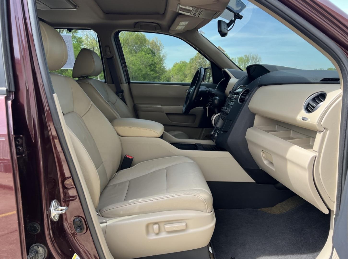 2015 MAROON /Tan Leather Honda Pilot Touring 2WD (5FNYF3H94FB) with an 3.5L V6 engine, Automatic transmission, located at 2990 Old Orchard Rd., Jackson, MO, 63755, 37.354214, -89.612106 - 2015 Honda Pilot Touring 145xxx miles Front Wheel Drive 3.5L V6 Automatic Leather 3rd Row Rear Entertainment Navigation Power/Heated Seats Bluetooth Cruise Power Windows/Locks/Mirrors We have financing available and we accept trades! Fill out a credit application on our website or come - Photo#18