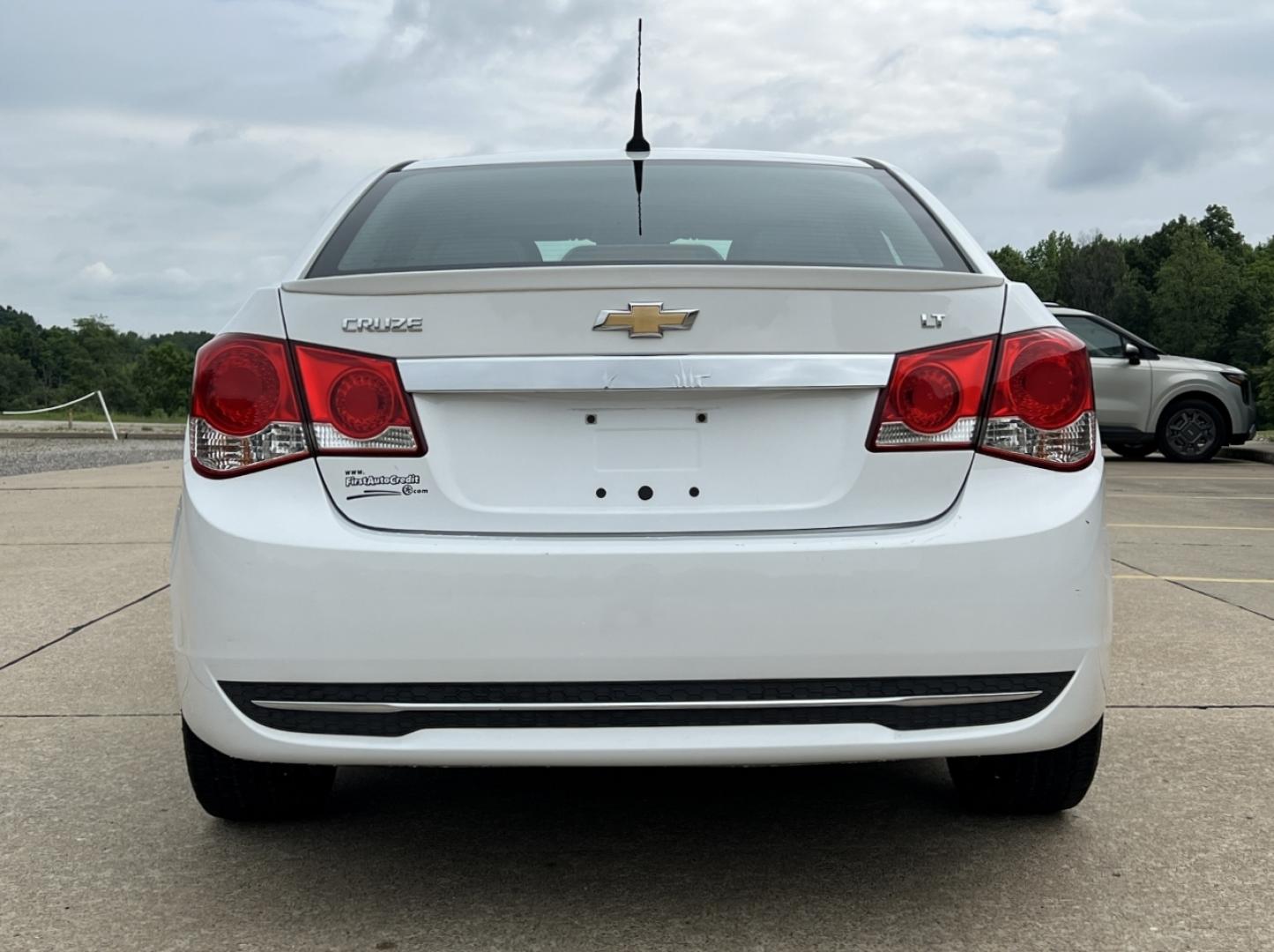 2014 WHITE /Black Leather Chevrolet Cruze LT (1G1PE5SB4E7) with an 1.4L 4 Cyl. TURBO engine, Automatic transmission, located at 506 S. Kingshighway, Cape Girardeau, MO, 63703, (573) 235-5000, 37.294994, -89.556206 - 2014 Chevrolet Cruze LT 185xxx miles Front Wheel Drive 1.4L 4 Cyl. Automatic Leather Power Driver Seat Heated Seats Sunroof Bluetooth Remote Start Cruise Power Windows/Locks/Mirrors We have financing available and we accept trades! Fill out a credit application on our website or come by - Photo#11