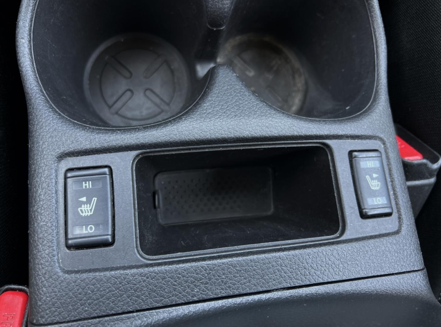 2020 GRAY /Black Cloth Nissan Rogue SV 2WD (JN8AT2MTXLW) with an 2.5L 4 Cyl. engine, CVT transmission, located at 2990 Old Orchard Rd., Jackson, MO, 63755, 37.354214, -89.612106 - 2020 Nissan Rogue SV 76xxx miles Front Wheel Drive 2.5L 4 Cyl. Automatic Backup Camera Power Driver Seat Heated Seats Bluetooth Remote Start Cruise Power Windows/Locks/Mirrors We have financing available and we accept trades! Fill out a credit application on our website or come by today! - Photo#3