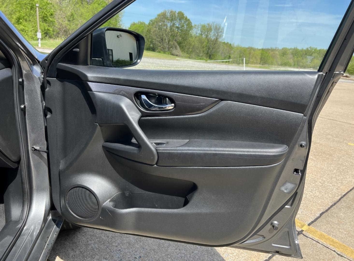 2020 GRAY /Black Cloth Nissan Rogue SV 2WD (JN8AT2MTXLW) with an 2.5L 4 Cyl. engine, CVT transmission, located at 2990 Old Orchard Rd., Jackson, MO, 63755, 37.354214, -89.612106 - 2020 Nissan Rogue SV 76xxx miles Front Wheel Drive 2.5L 4 Cyl. Automatic Backup Camera Power Driver Seat Heated Seats Bluetooth Remote Start Cruise Power Windows/Locks/Mirrors We have financing available and we accept trades! Fill out a credit application on our website or come by today! - Photo#15
