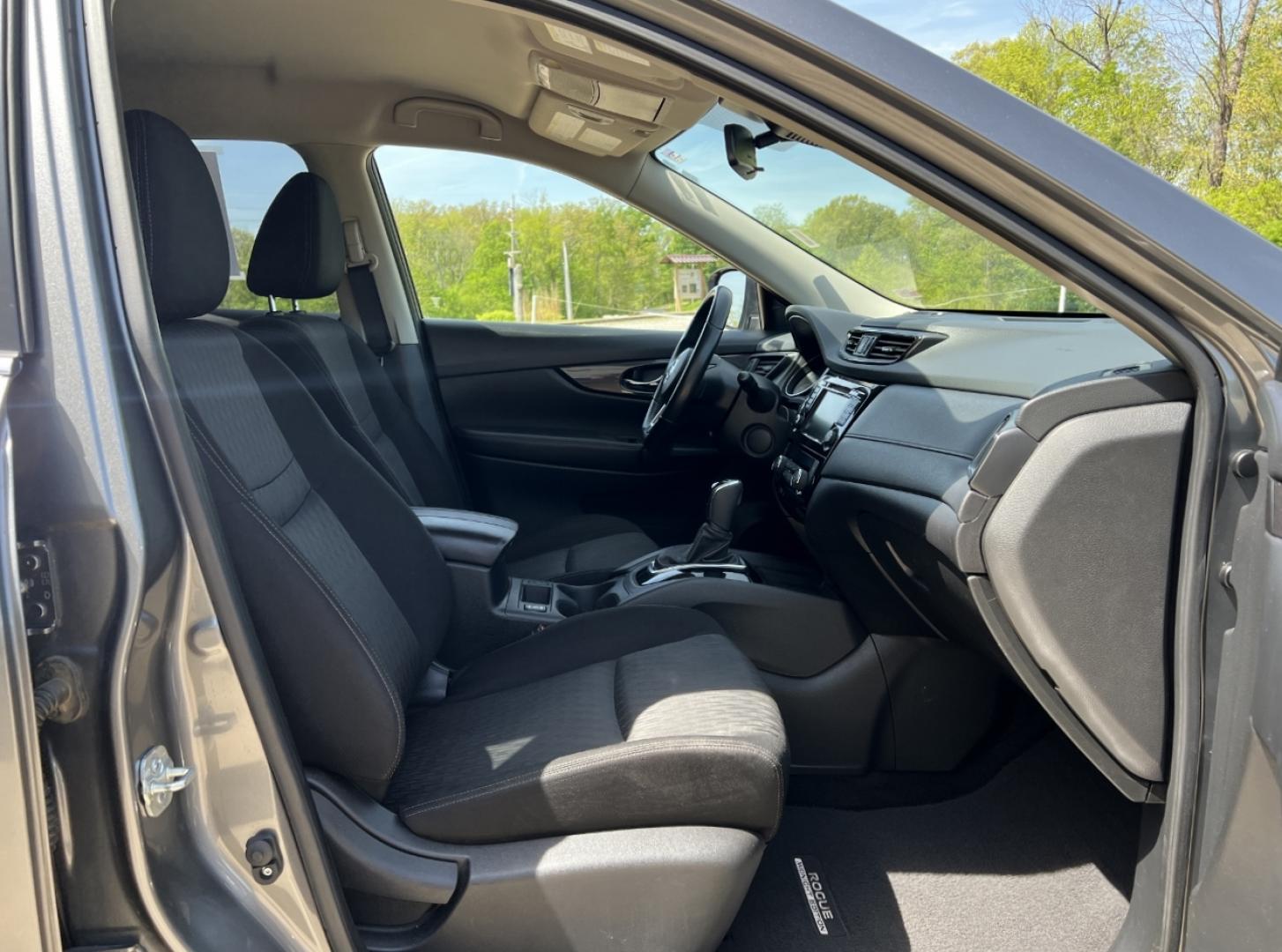 2020 GRAY /Black Cloth Nissan Rogue SV 2WD (JN8AT2MTXLW) with an 2.5L 4 Cyl. engine, CVT transmission, located at 2990 Old Orchard Rd., Jackson, MO, 63755, 37.354214, -89.612106 - 2020 Nissan Rogue SV 76xxx miles Front Wheel Drive 2.5L 4 Cyl. Automatic Backup Camera Power Driver Seat Heated Seats Bluetooth Remote Start Cruise Power Windows/Locks/Mirrors We have financing available and we accept trades! Fill out a credit application on our website or come by today! - Photo#16