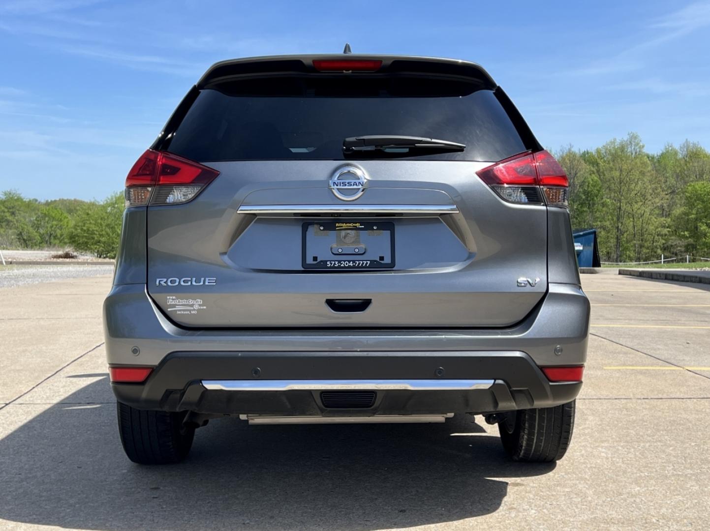 2020 GRAY /Black Cloth Nissan Rogue SV 2WD (JN8AT2MTXLW) with an 2.5L 4 Cyl. engine, CVT transmission, located at 2990 Old Orchard Rd., Jackson, MO, 63755, 37.354214, -89.612106 - 2020 Nissan Rogue SV 76xxx miles Front Wheel Drive 2.5L 4 Cyl. Automatic Backup Camera Power Driver Seat Heated Seats Bluetooth Remote Start Cruise Power Windows/Locks/Mirrors We have financing available and we accept trades! Fill out a credit application on our website or come by today! - Photo#11
