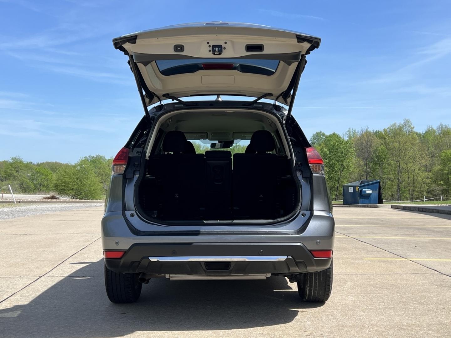 2020 GRAY /Black Cloth Nissan Rogue SV 2WD (JN8AT2MTXLW) with an 2.5L 4 Cyl. engine, CVT transmission, located at 2990 Old Orchard Rd., Jackson, MO, 63755, 37.354214, -89.612106 - 2020 Nissan Rogue SV 76xxx miles Front Wheel Drive 2.5L 4 Cyl. Automatic Backup Camera Power Driver Seat Heated Seats Bluetooth Remote Start Cruise Power Windows/Locks/Mirrors We have financing available and we accept trades! Fill out a credit application on our website or come by today! - Photo#19