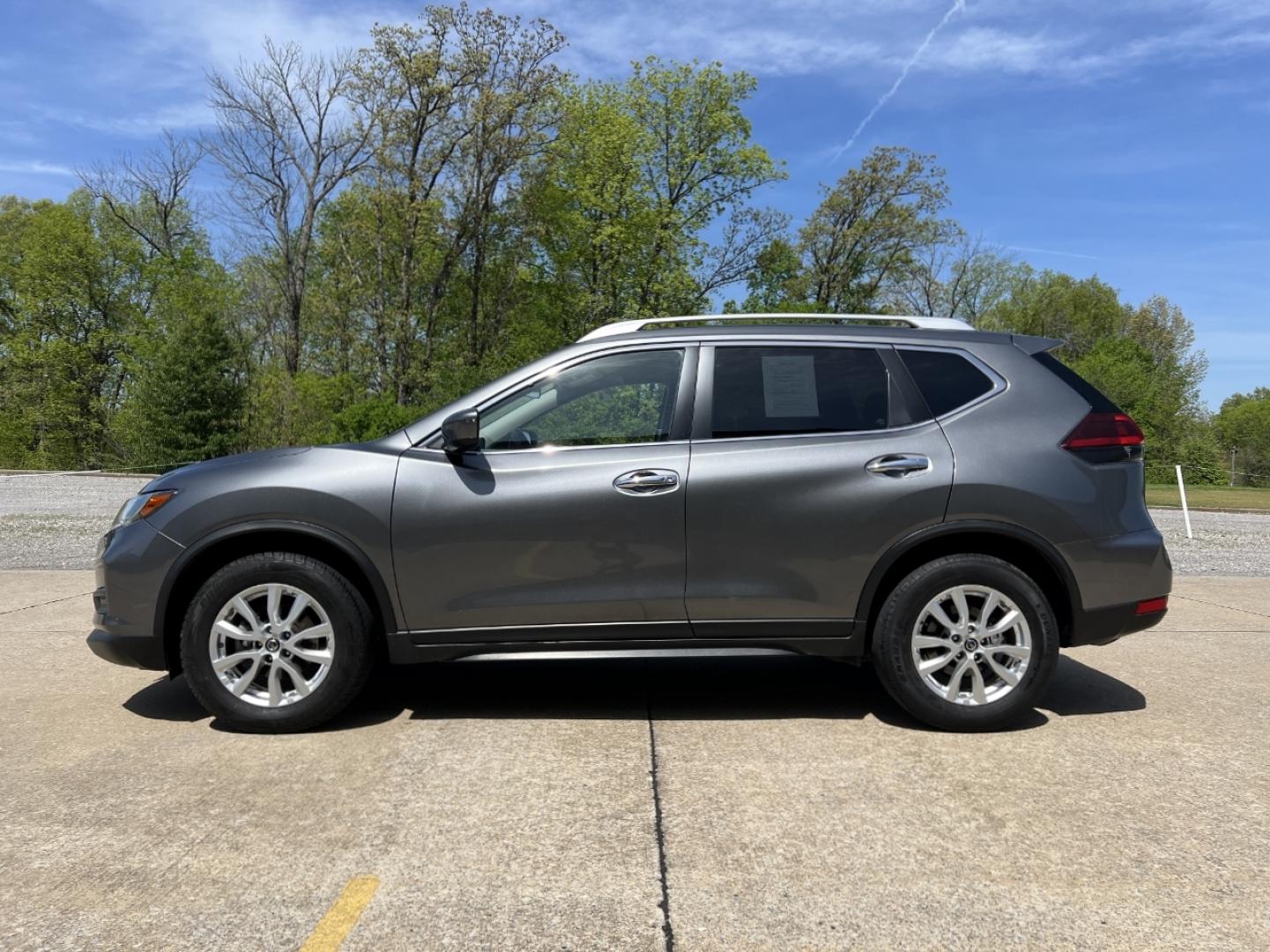 2020 GRAY /Black Cloth Nissan Rogue SV 2WD (JN8AT2MTXLW) with an 2.5L 4 Cyl. engine, CVT transmission, located at 2990 Old Orchard Rd., Jackson, MO, 63755, 37.354214, -89.612106 - 2020 Nissan Rogue SV 76xxx miles Front Wheel Drive 2.5L 4 Cyl. Automatic Backup Camera Power Driver Seat Heated Seats Bluetooth Remote Start Cruise Power Windows/Locks/Mirrors We have financing available and we accept trades! Fill out a credit application on our website or come by today! - Photo#7