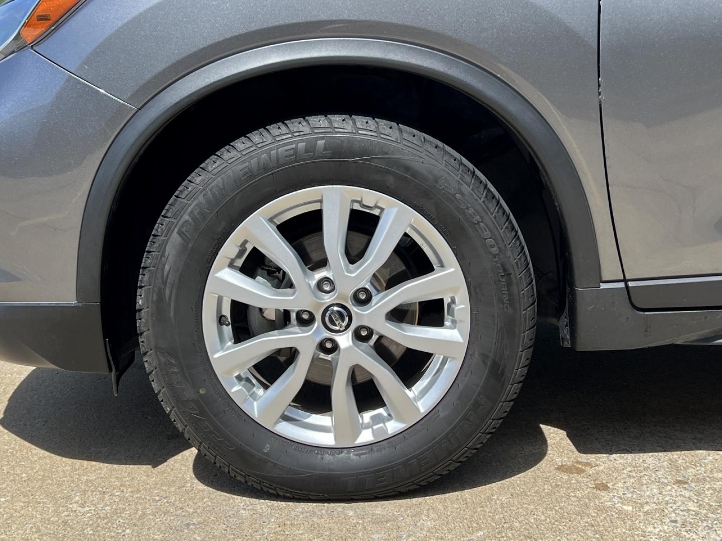 2020 GRAY /Black Cloth Nissan Rogue SV 2WD (JN8AT2MTXLW) with an 2.5L 4 Cyl. engine, CVT transmission, located at 2990 Old Orchard Rd., Jackson, MO, 63755, 37.354214, -89.612106 - 2020 Nissan Rogue SV 76xxx miles Front Wheel Drive 2.5L 4 Cyl. Automatic Backup Camera Power Driver Seat Heated Seats Bluetooth Remote Start Cruise Power Windows/Locks/Mirrors We have financing available and we accept trades! Fill out a credit application on our website or come by today! - Photo#36