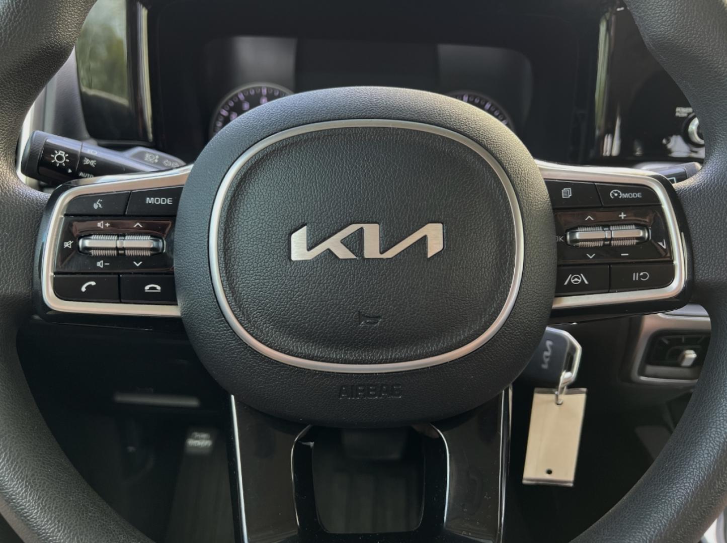 2022 WHITE /Black Cloth Kia Sorento LX 2WD (5XYRG4LCXNG) with an 2.4L 4 Cyl. engine, Automatic transmission, located at 2990 Old Orchard Rd., Jackson, MO, 63755, 37.354214, -89.612106 - 2022 Kia Sorento LX 64xxx miles Front Wheel Drive 2.5L 4 Cyl. Automatic 3rd Row Backup Camera Bluetooth Cruise Power Windows/Locks/Mirrors We have financing available and we accept trades! Fill out a credit application on our website or come by today! If you have any questions, give us a - Photo#20