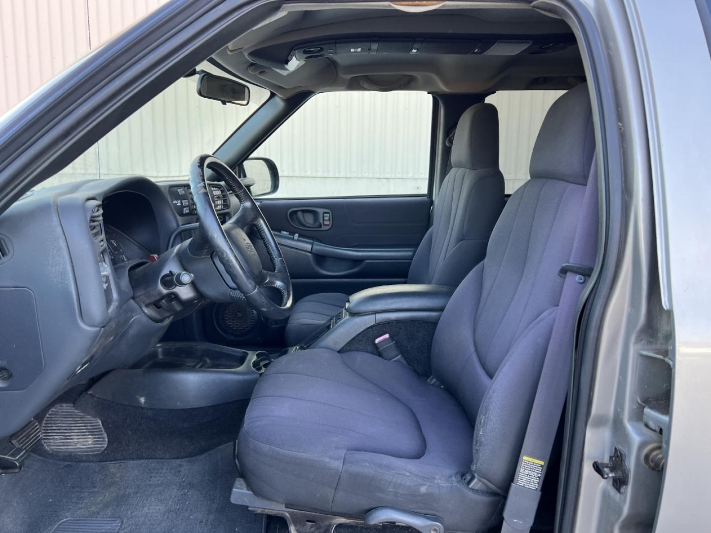 2004 TAN /Black Cloth Chevrolet S-10 Crew Cab 4WD LS (1GCDT13X14K) with an 4.3L V6 engine, Automatic transmission, located at 2990 Old Orchard Rd., Jackson, MO, 63755, 37.354214, -89.612106 - We have financing available and we accept trades! Fill out a credit application on our website or come by today! If you have any questions, give us a call at (573) 204-7777 or visit our website at firstautocredit.com. - Photo#4