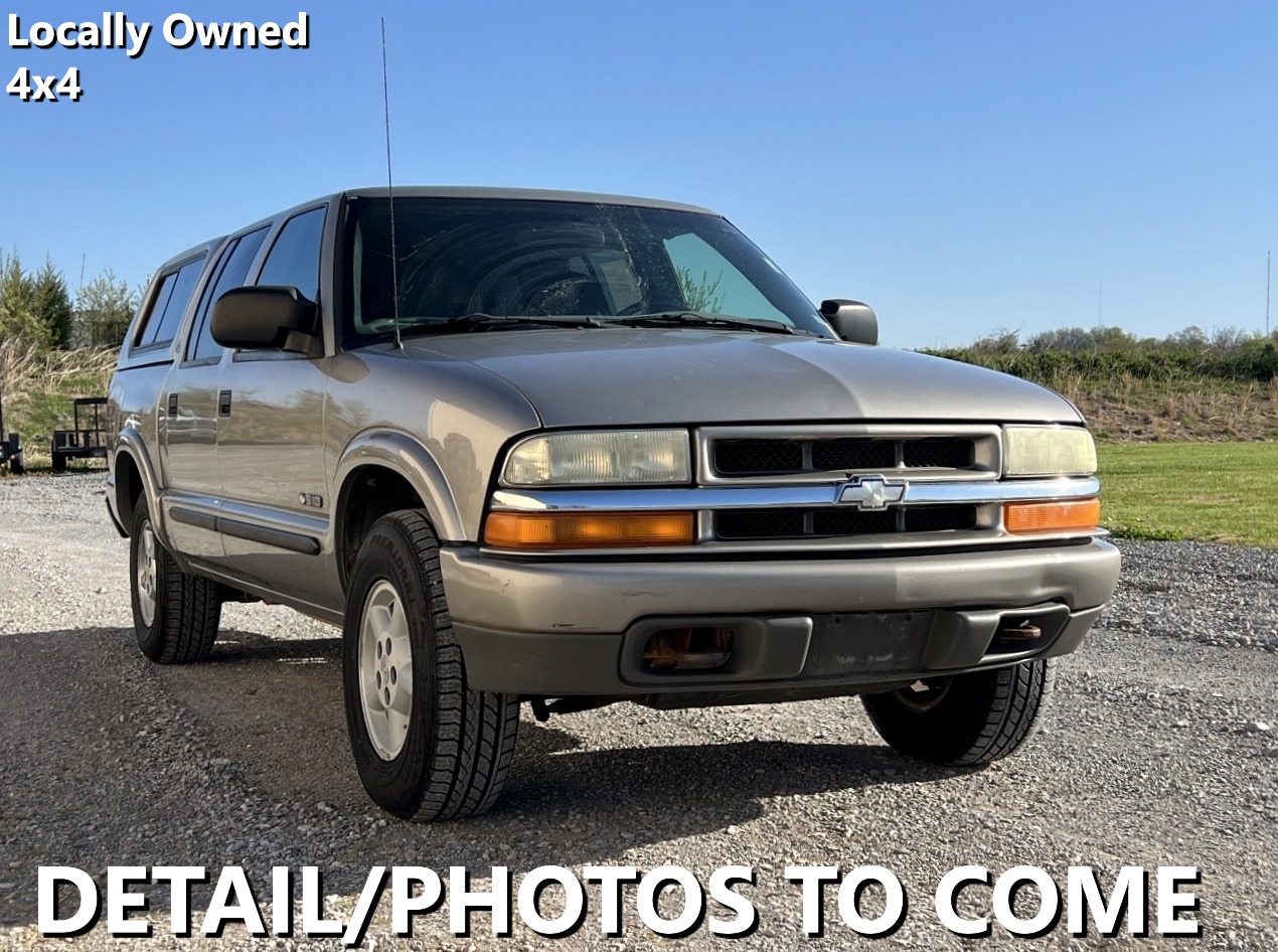 photo of 2004 Chevrolet S-10 Crew Cab 4WD LS
