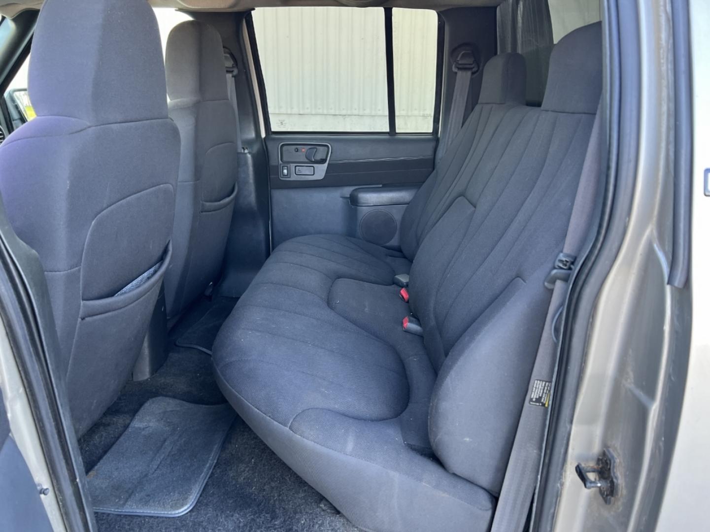 2004 TAN /Black Cloth Chevrolet S-10 Crew Cab 4WD LS (1GCDT13X14K) with an 4.3L V6 engine, Automatic transmission, located at 2990 Old Orchard Rd., Jackson, MO, 63755, 37.354214, -89.612106 - We have financing available and we accept trades! Fill out a credit application on our website or come by today! If you have any questions, give us a call at (573) 204-7777 or visit our website at firstautocredit.com. - Photo#5